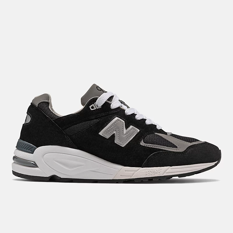 Gemaakt in de VS: 990v2 Core herenschoenen – zwart met wit