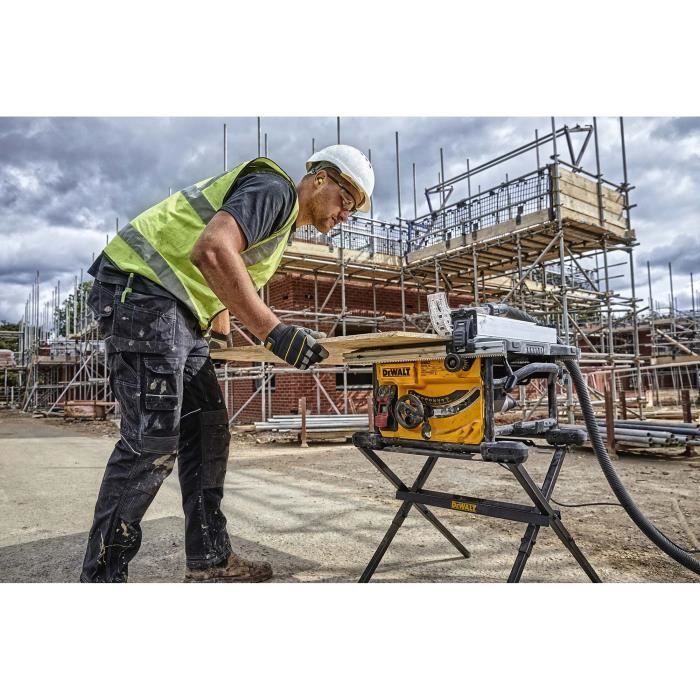 DEWALT 1850W compacte tafelzaag met snoer - 210 mm zaagbreedte - 622 mm zaagbreedte voor grote werkstukken - DWE7485-QS