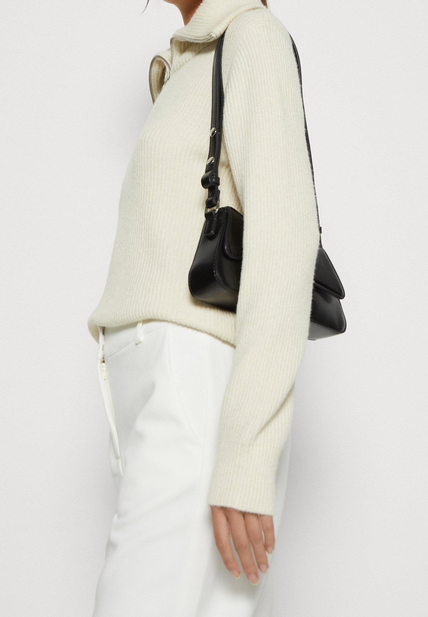 Sveter VILA - sivobiely