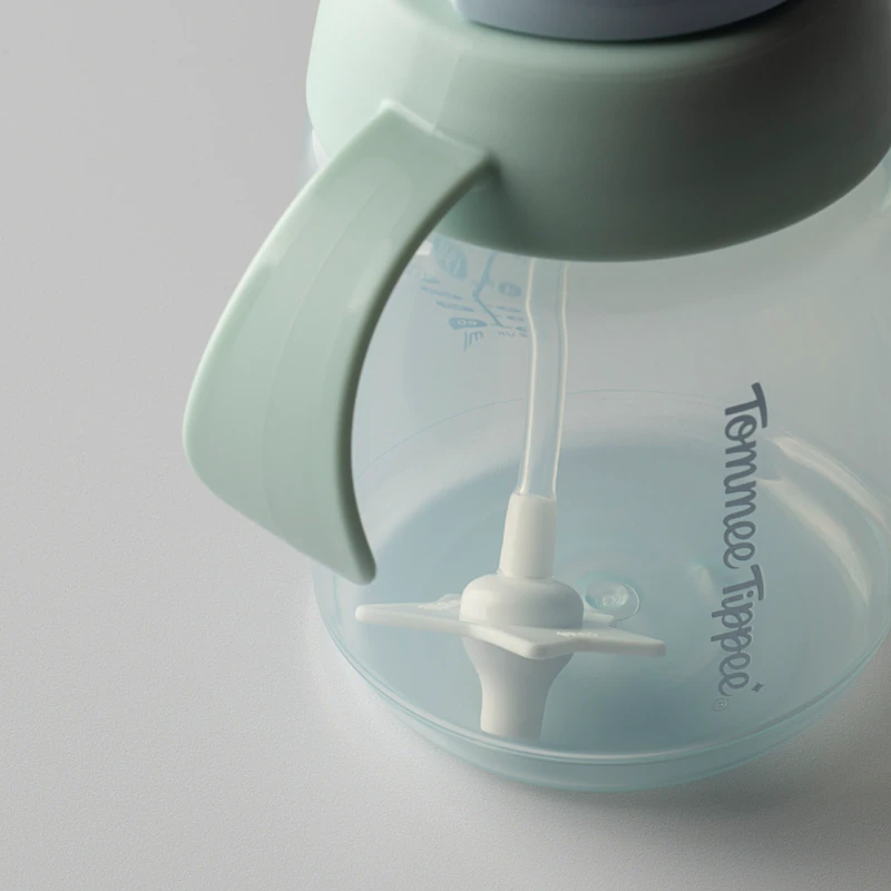 Tréningový pohár Tommee Tippee Trainer so slamkou a závažím