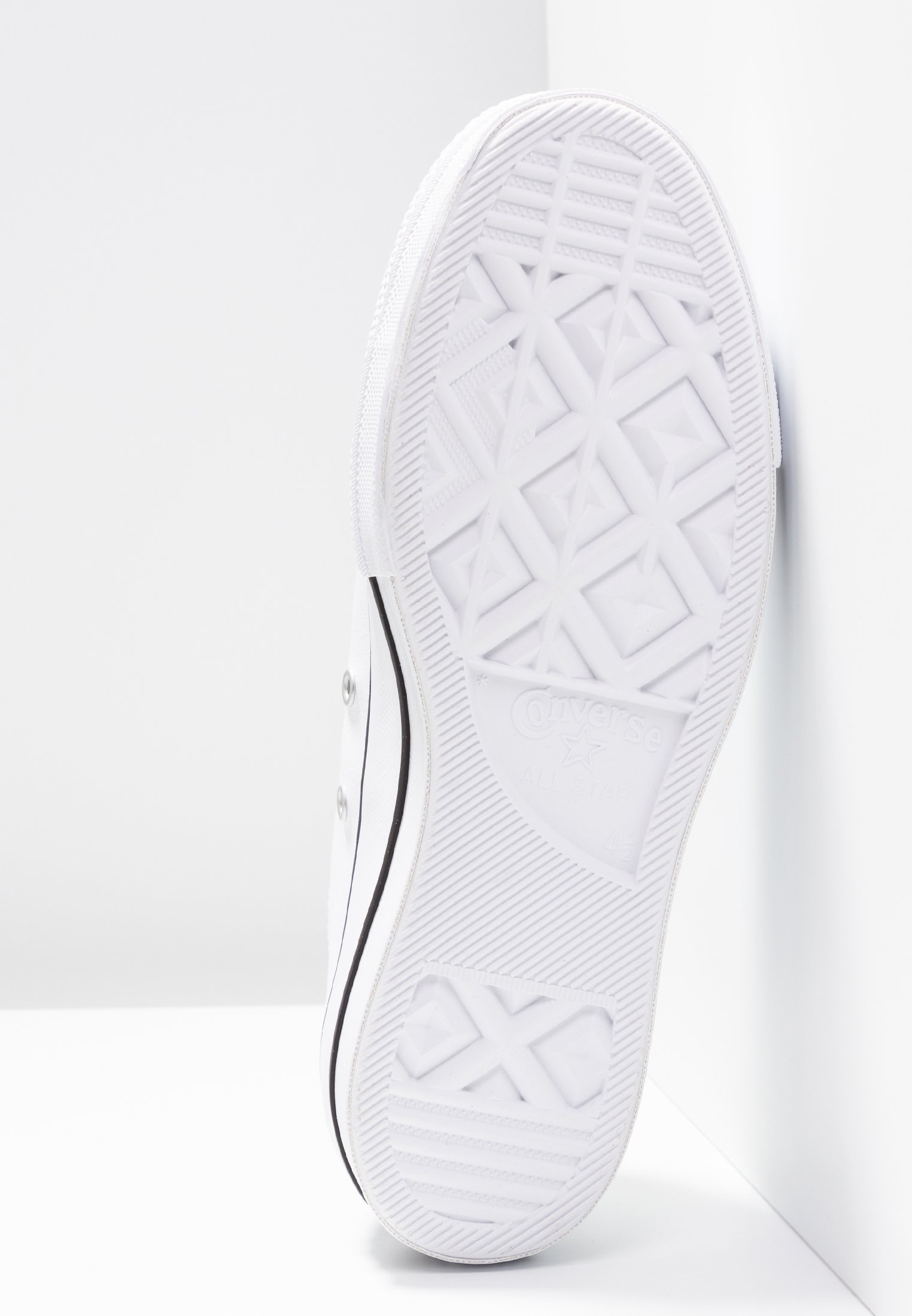 Tênis Converse de cano baixo