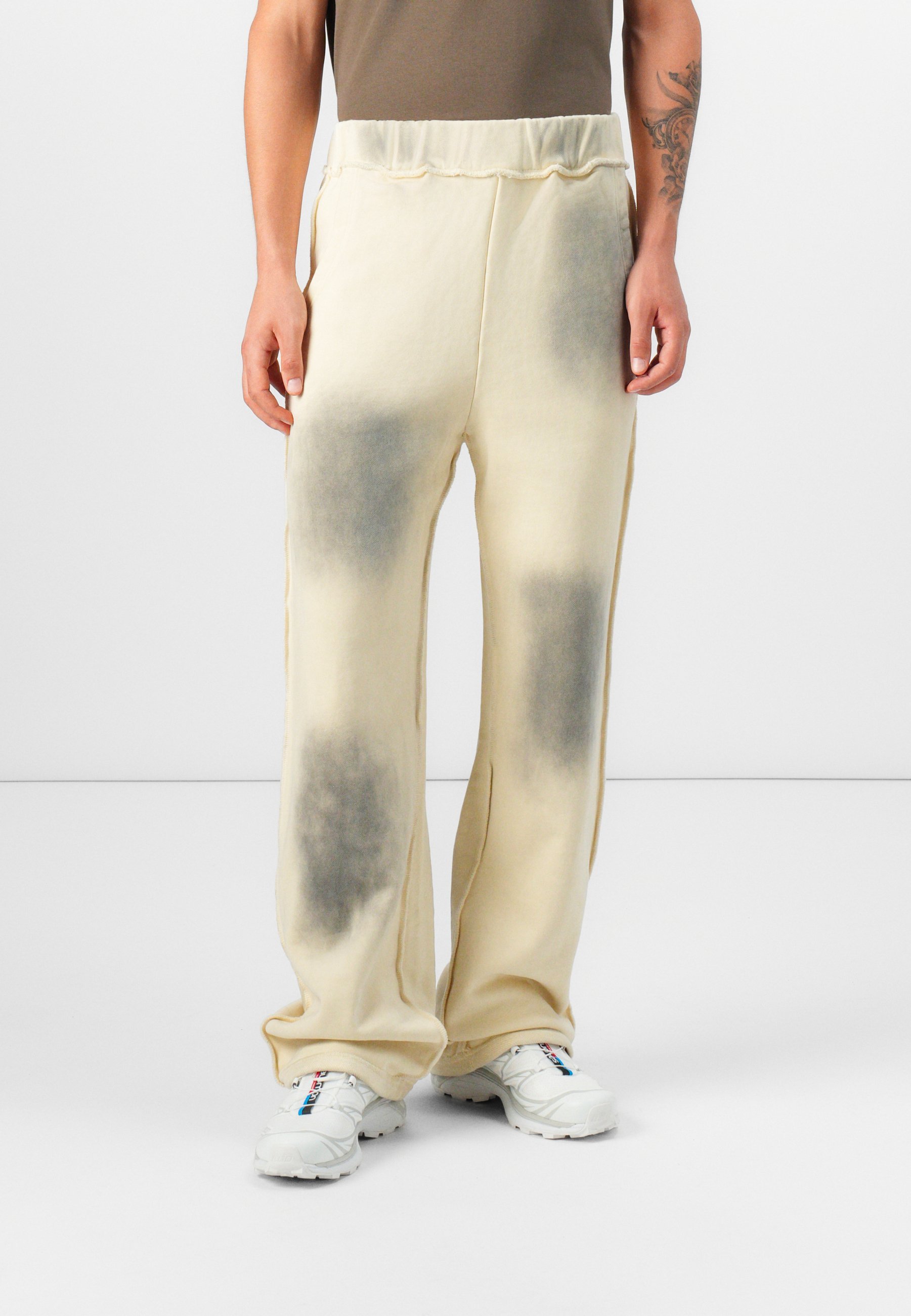 Workshop di abbigliamento per pantaloni da jogging