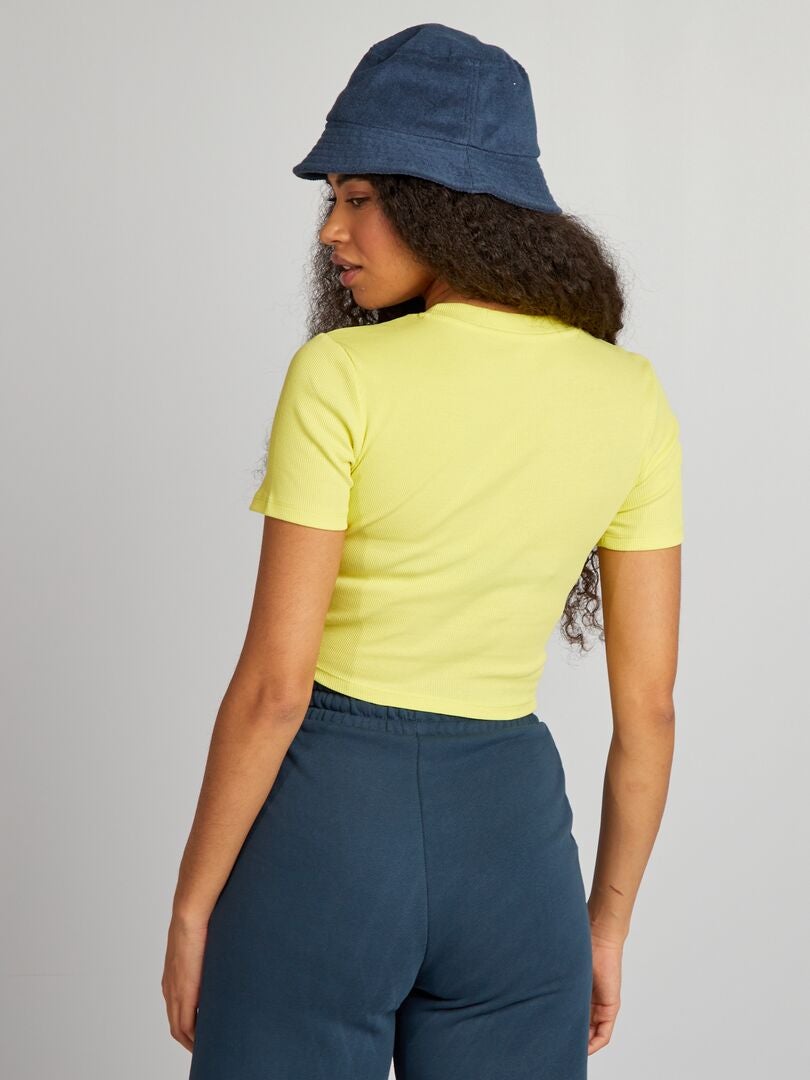 Camiseta cropped - AMARELA