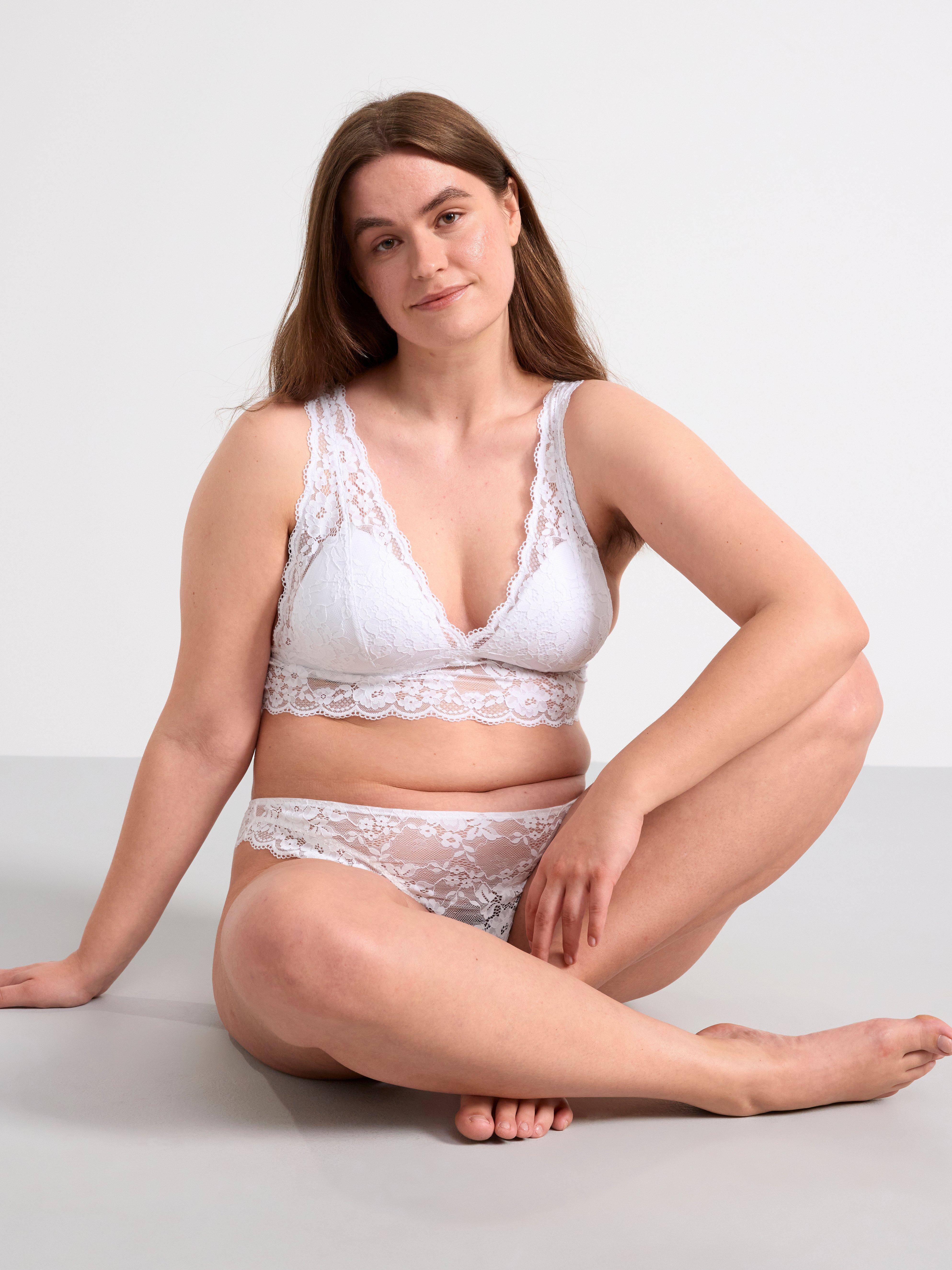 Bralette con encaje blanco
