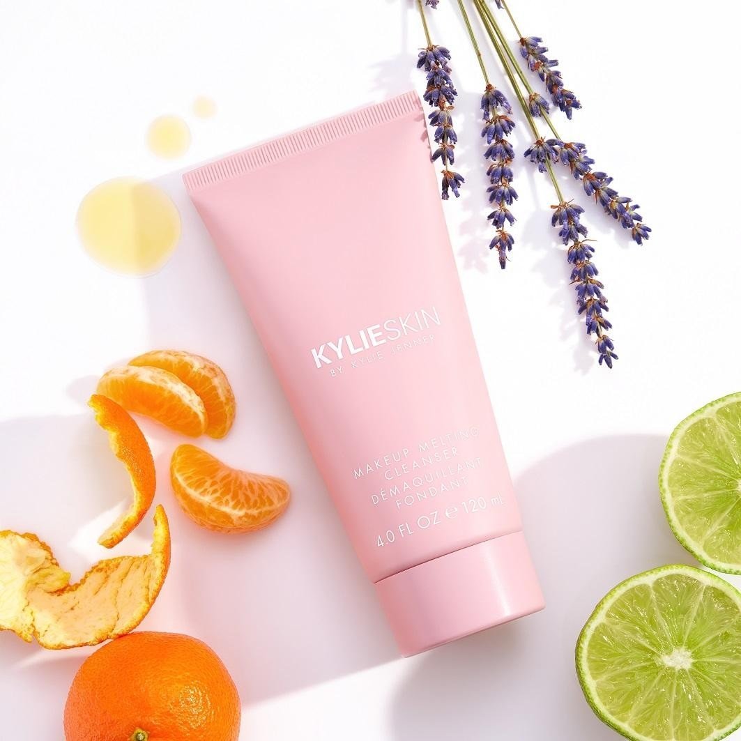 Čistiaci krém KYLIE SKIN, nevyhnutný odličovač - 120 ml