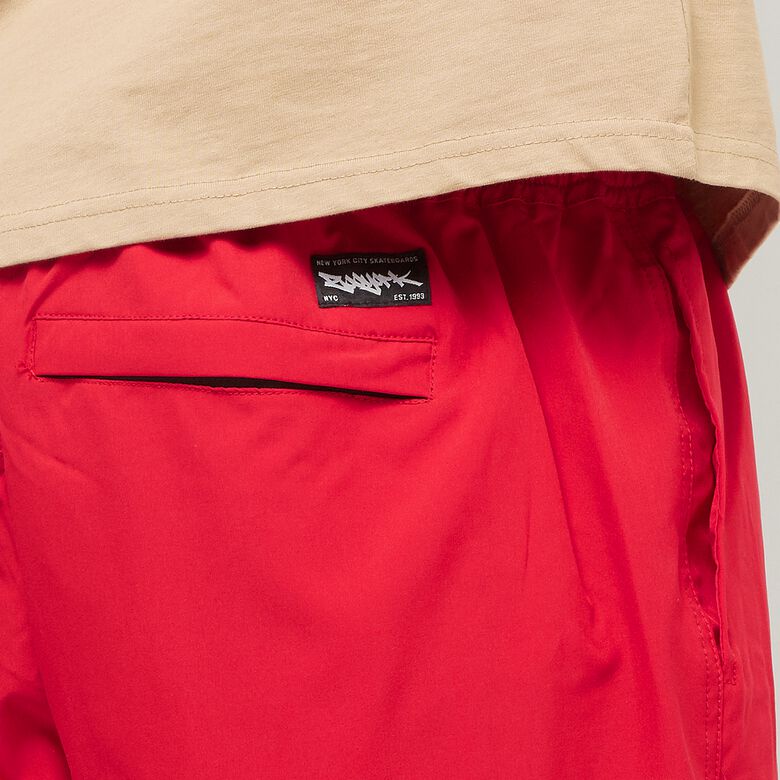 Nylonshorts mit charakteristischer Optik
