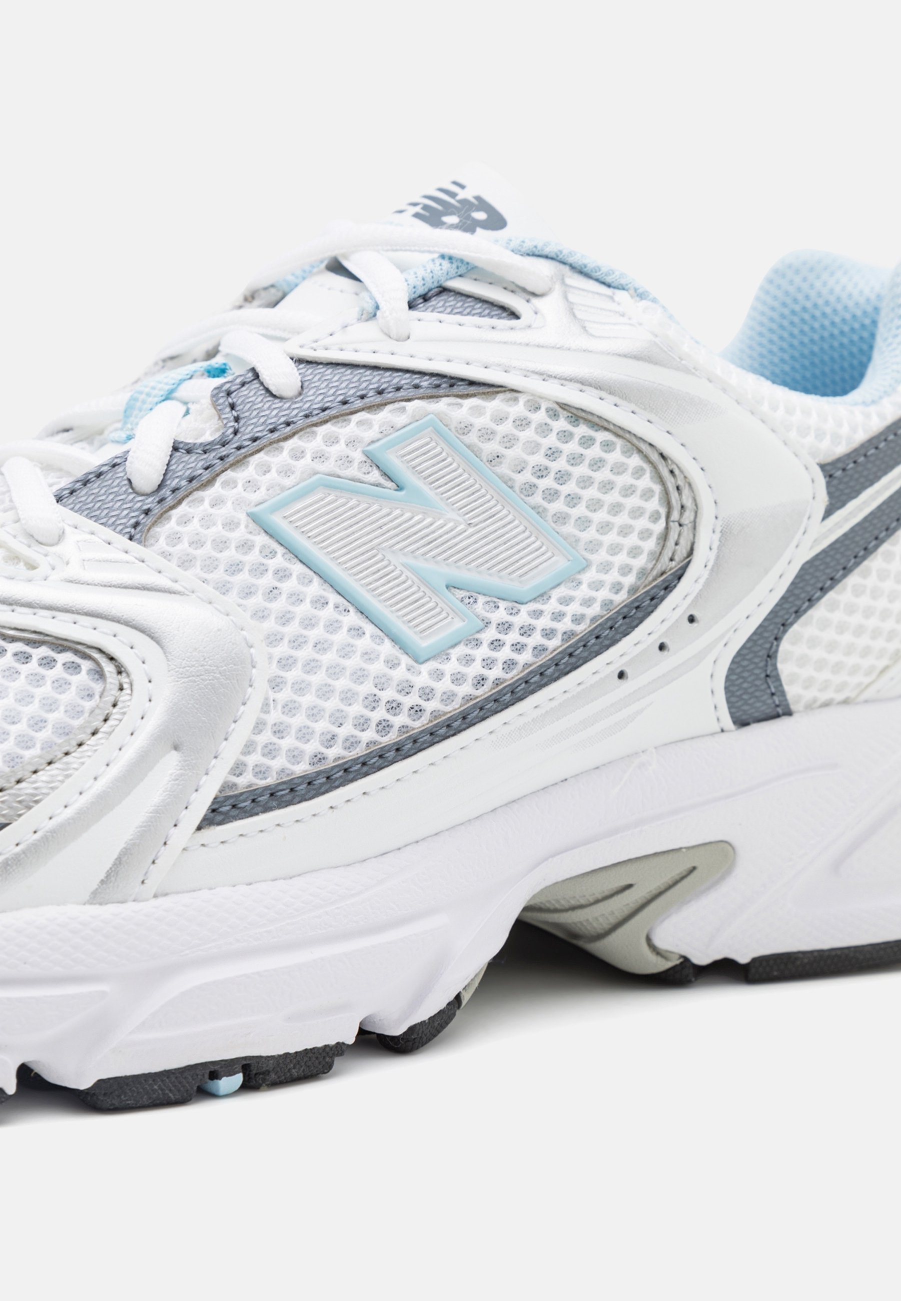 Tenisky New Balance - bílé