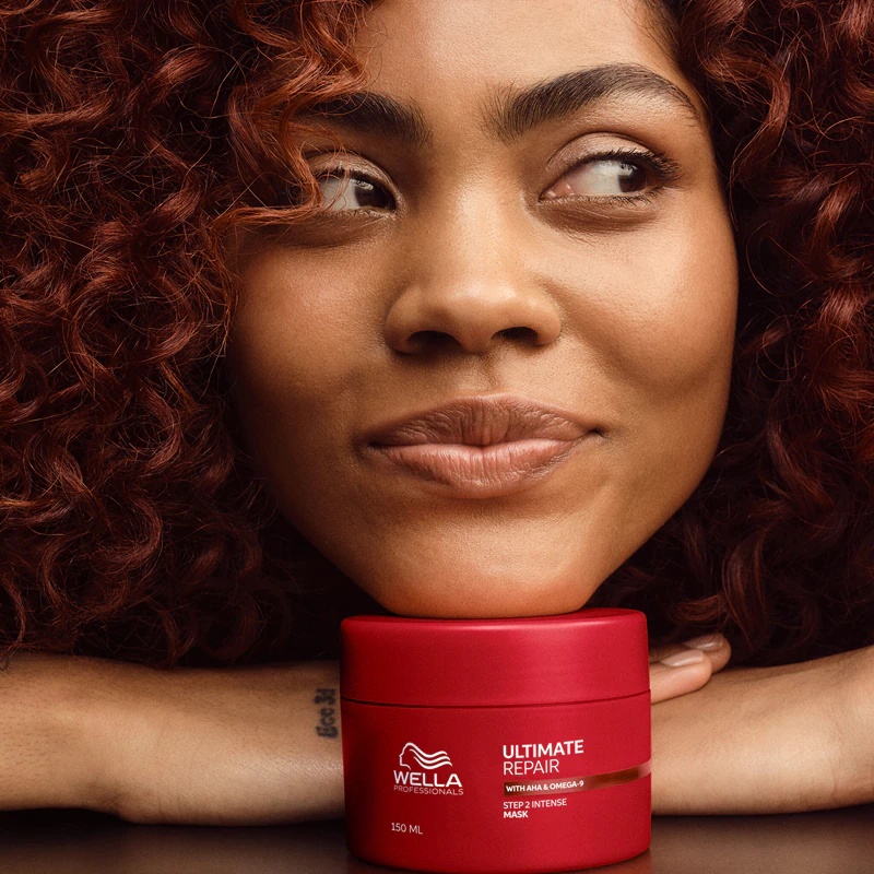 Wella Professionals Ultimate Repair Mask intenzivno hranilna maska za vse tipe las