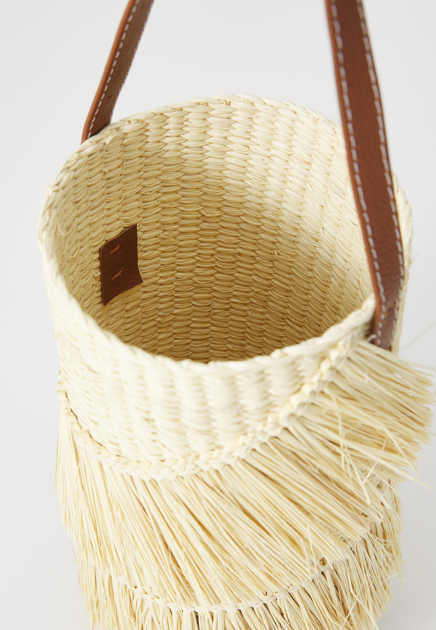 Sensi Studio MAXI FRAYED BUCKET - Handtas - naturel/camel