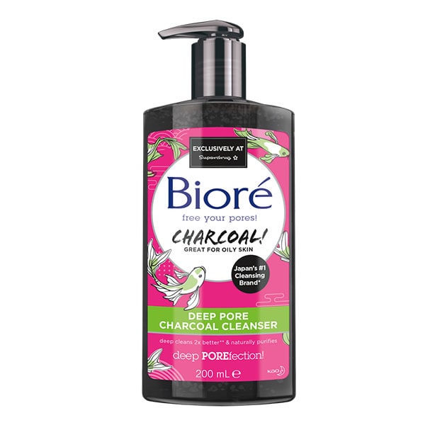 Biore mélypórusú, aktív szénnel dúsított arctisztító 200ml