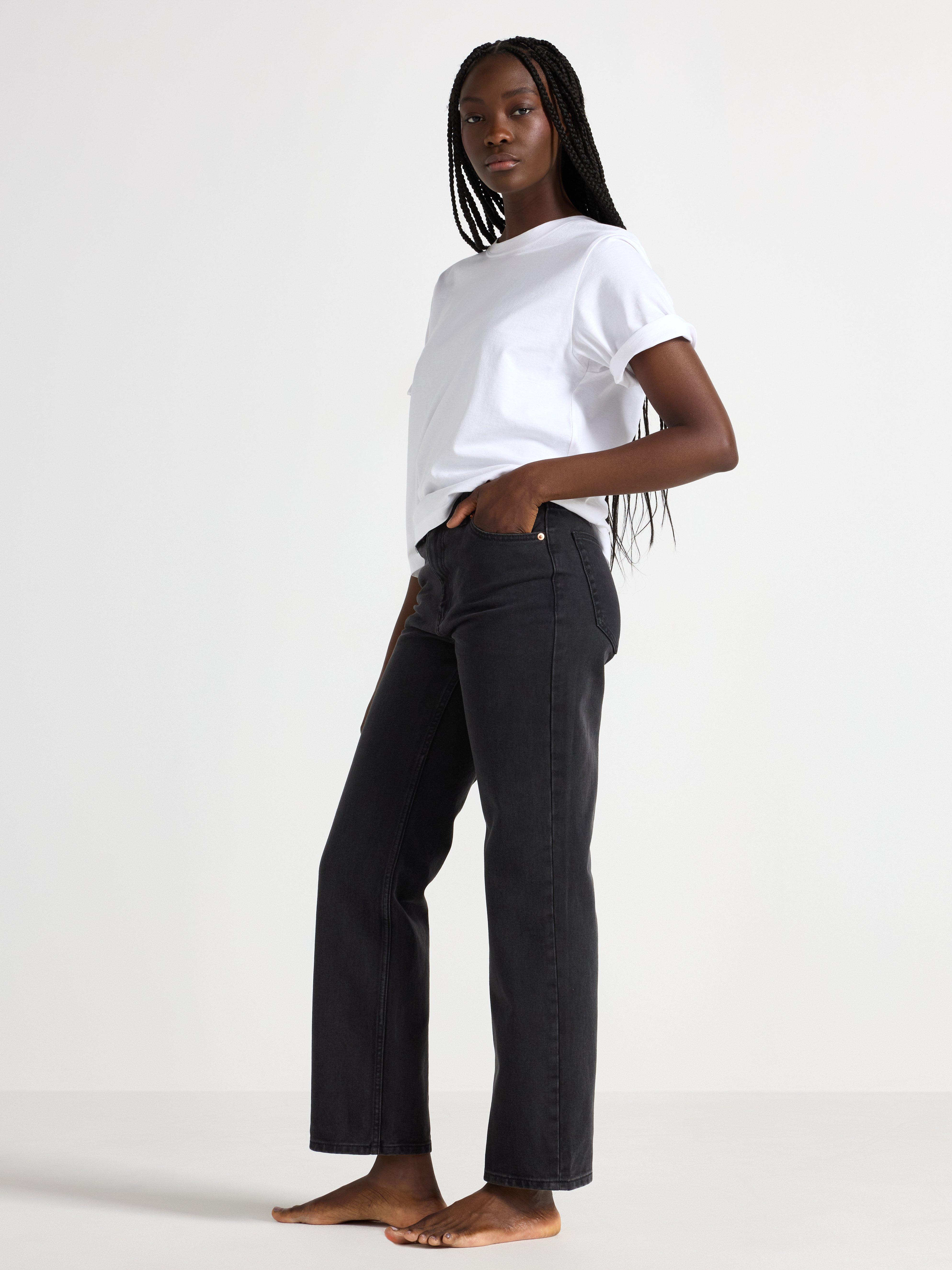 Calça jeans reta Betty de cintura alta preta