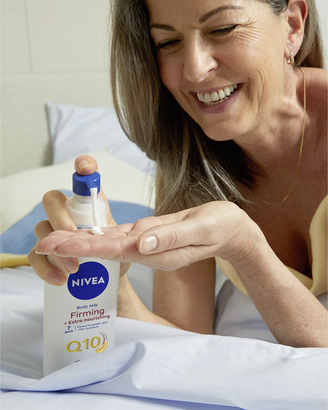 Leite Corporal Firmador NIVEA Q10 + Nutrição Extra