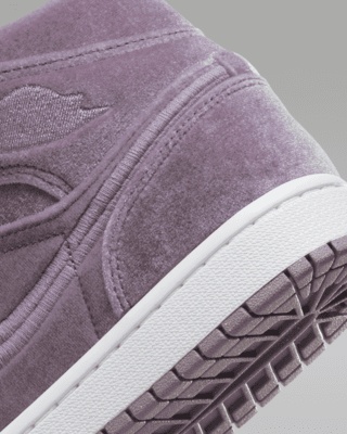 Air Jordan 1 Mid SE Women's Shoes