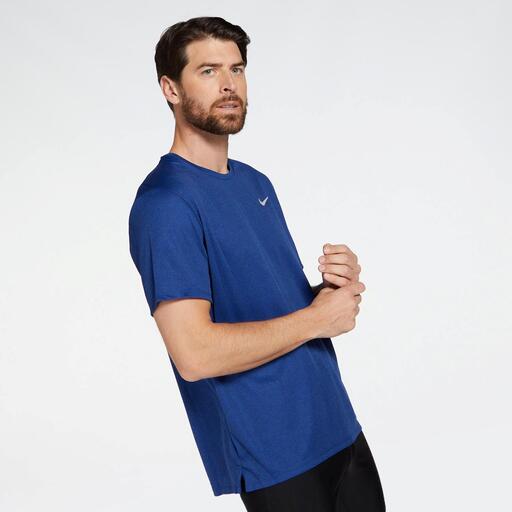  Nike Miler