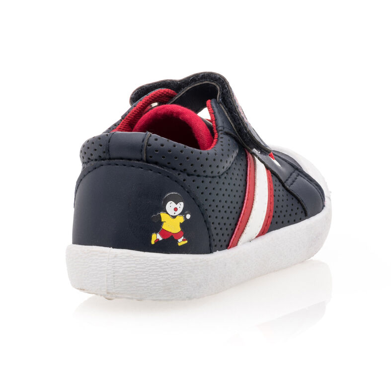 Blaue Turnschuhe für Jungen