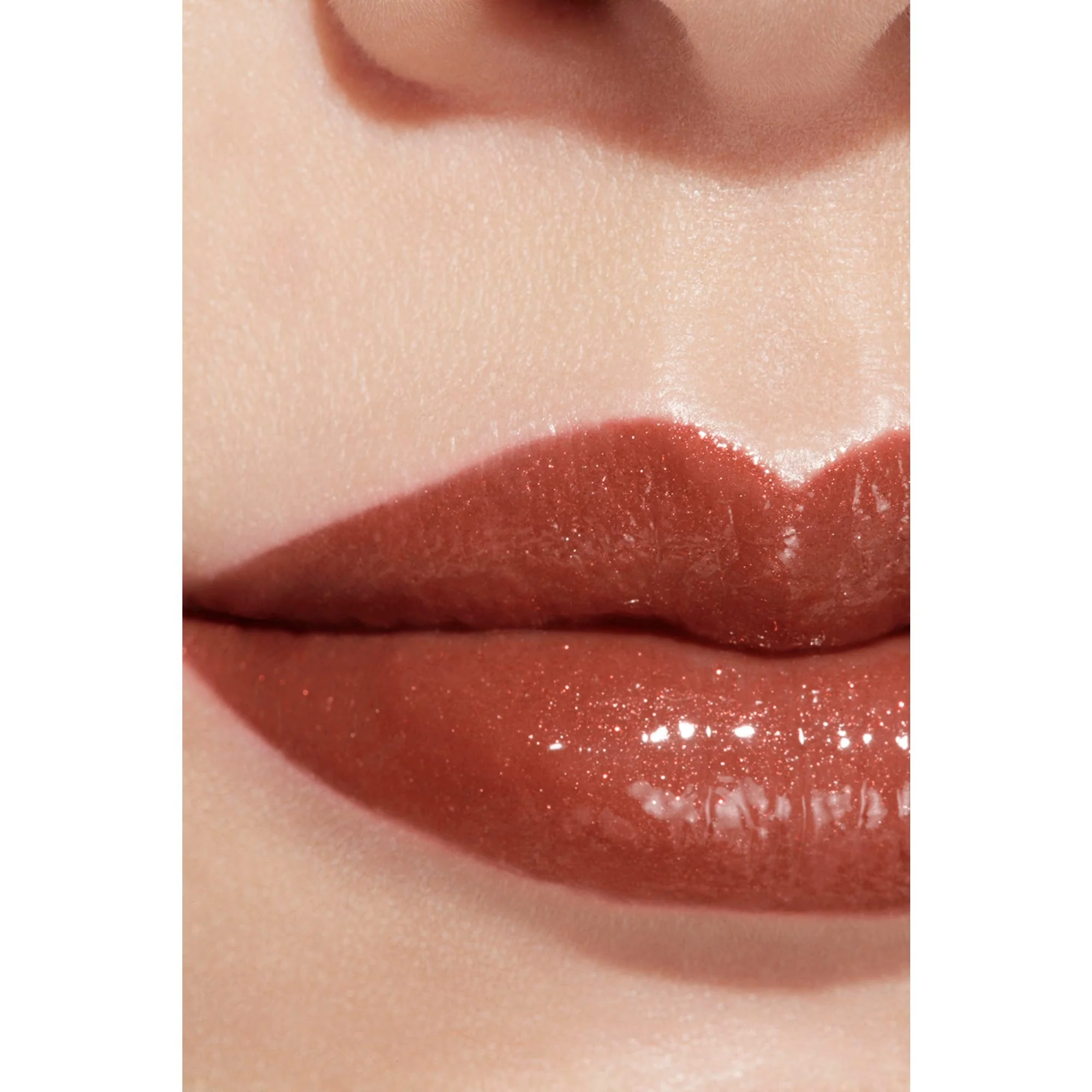 ROUGE COCO FLASH - COLORE, BRILLANTEZZA E INTENSITÀ IN UN FLASH