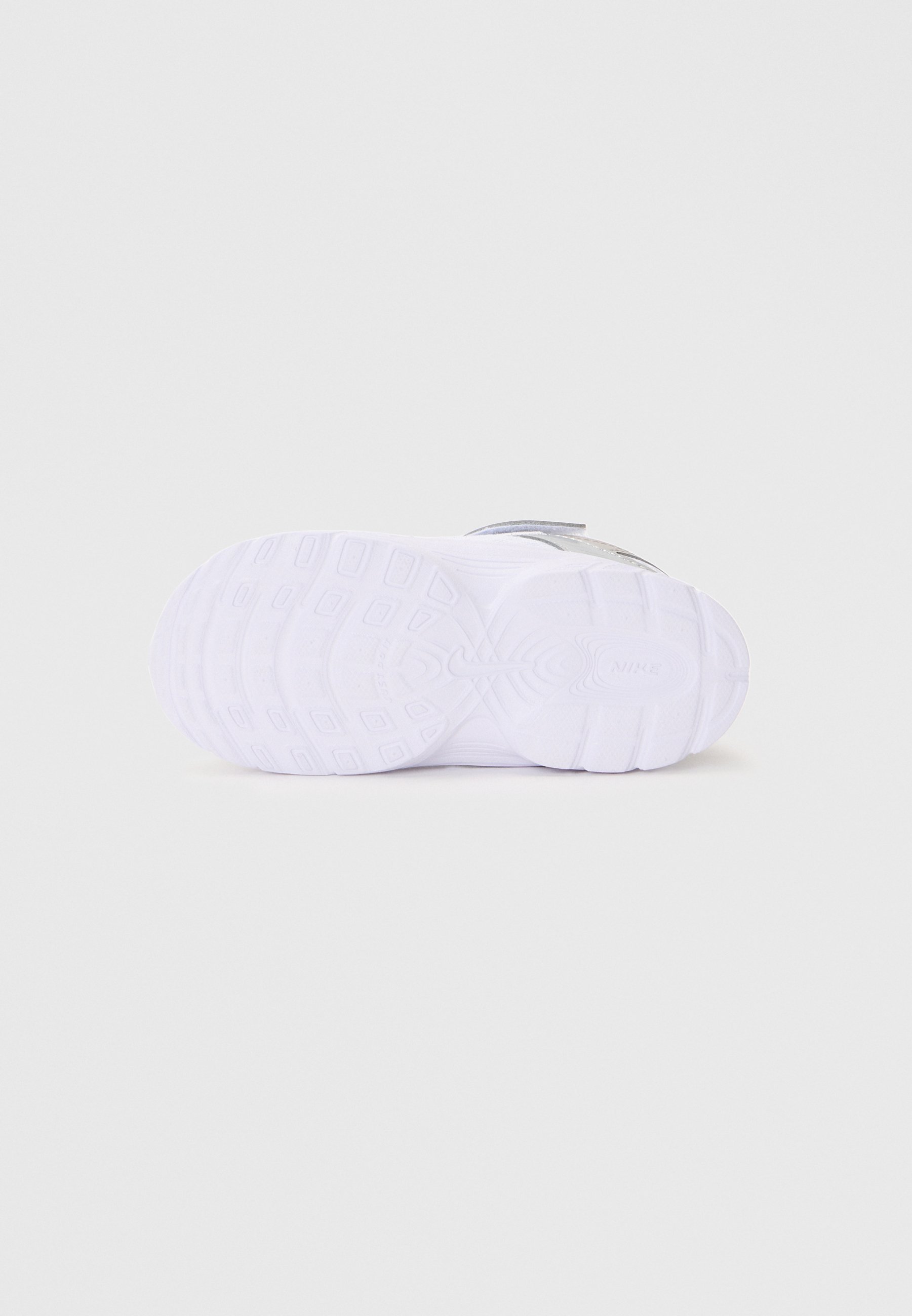 Nike Sportswear V5 UNISEX - Tenisky - white/black/white/white