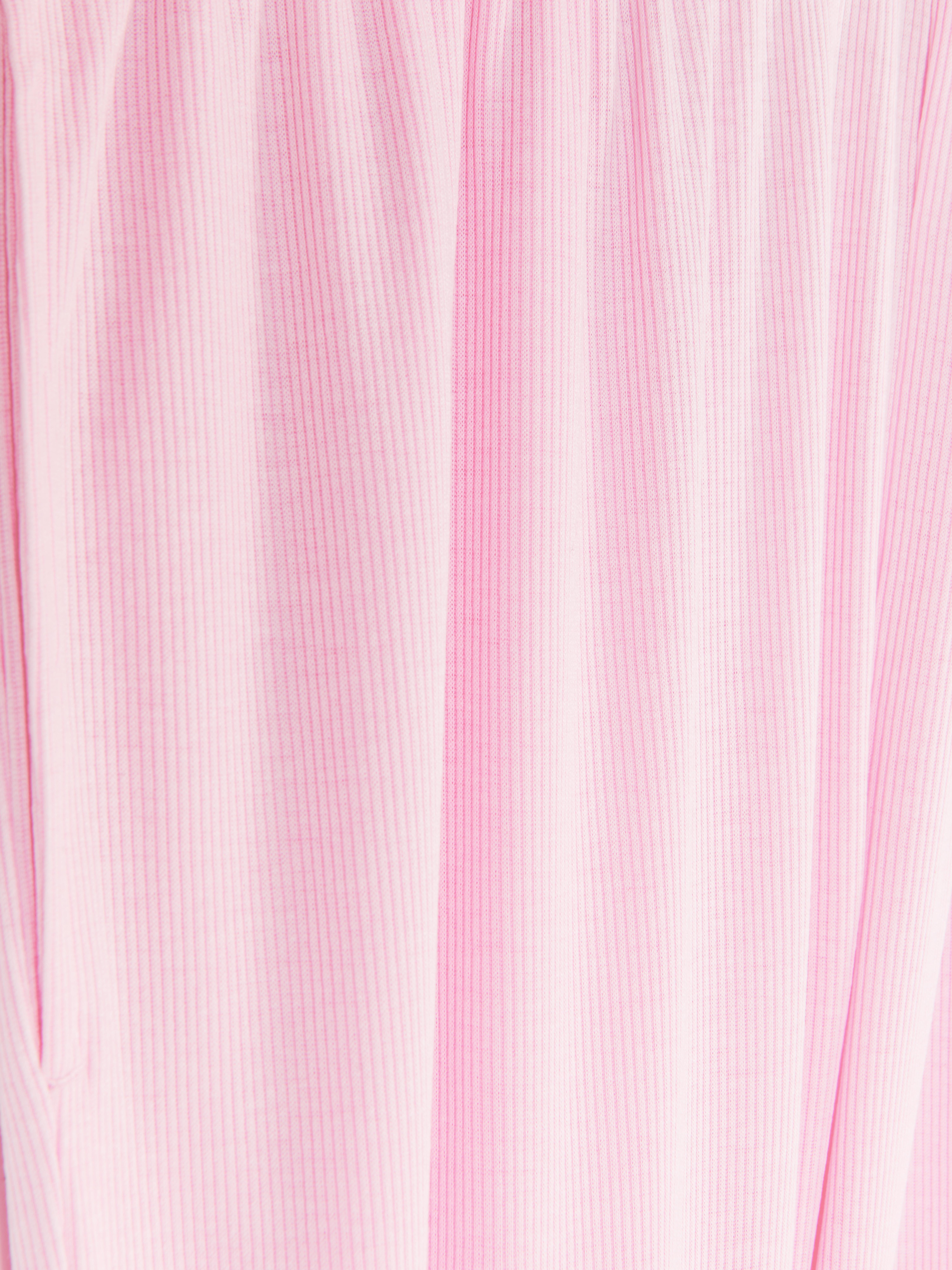 Pyjamahose mit gerippten Bündchen am Knöchel. Gerippte Pyjamahose für Ihre Nachtwäschekollektion.