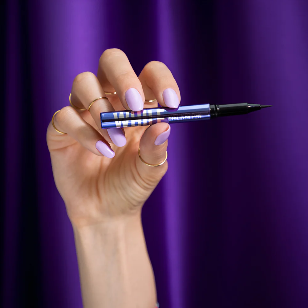 Occhi WHILE Eyeliner Pen - Eyeliner