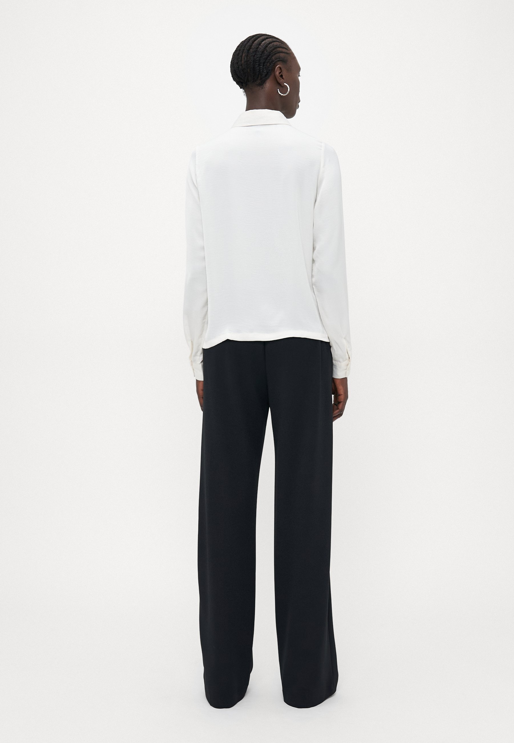 Camisa Vero Moda Tall VMGRETCHEN - Blusa com botões - dançarina das nuvens