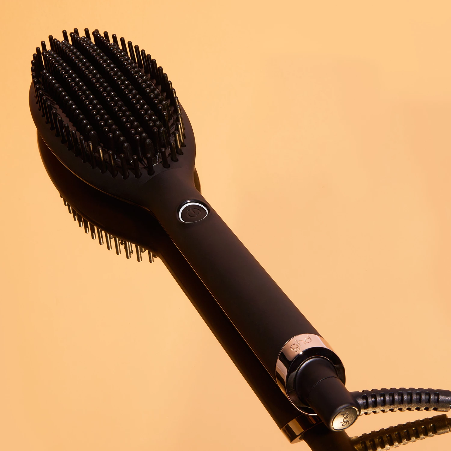 Perie glisantă cu perie caldă - ghd