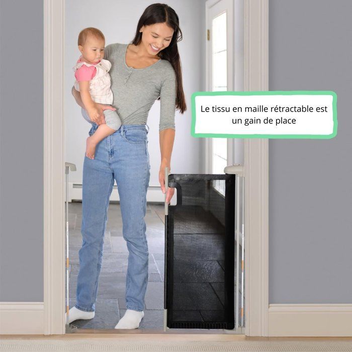 INGENUITY Child Safety Gate up to 136cm, Retractable, Auto Lock Easy Close, for stairs, dogs, pets, easy to install