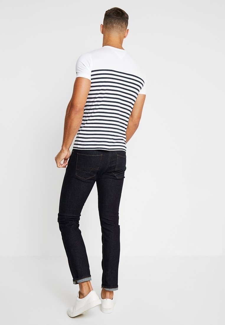 Camiseta Tommy Hilfiger com estampa - branca