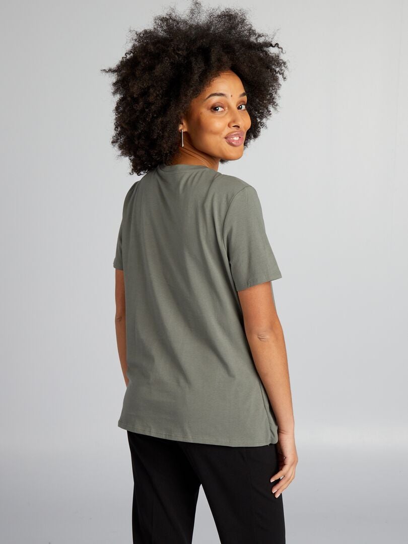Camiseta de amamentação com amarração frontal - VERDE