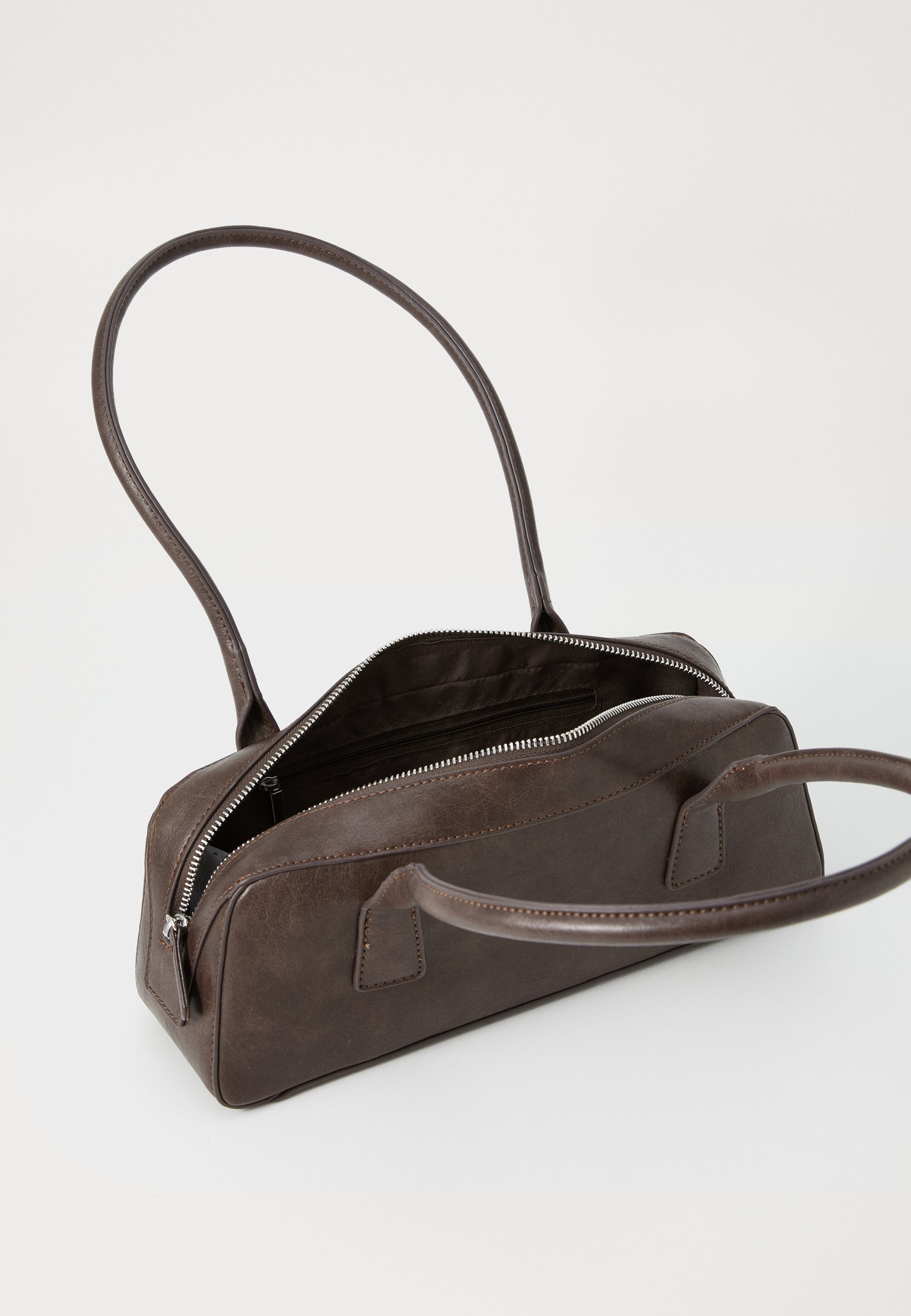 Gina Tricot SCHOUDERTAS - Handtas - gewassen bruin