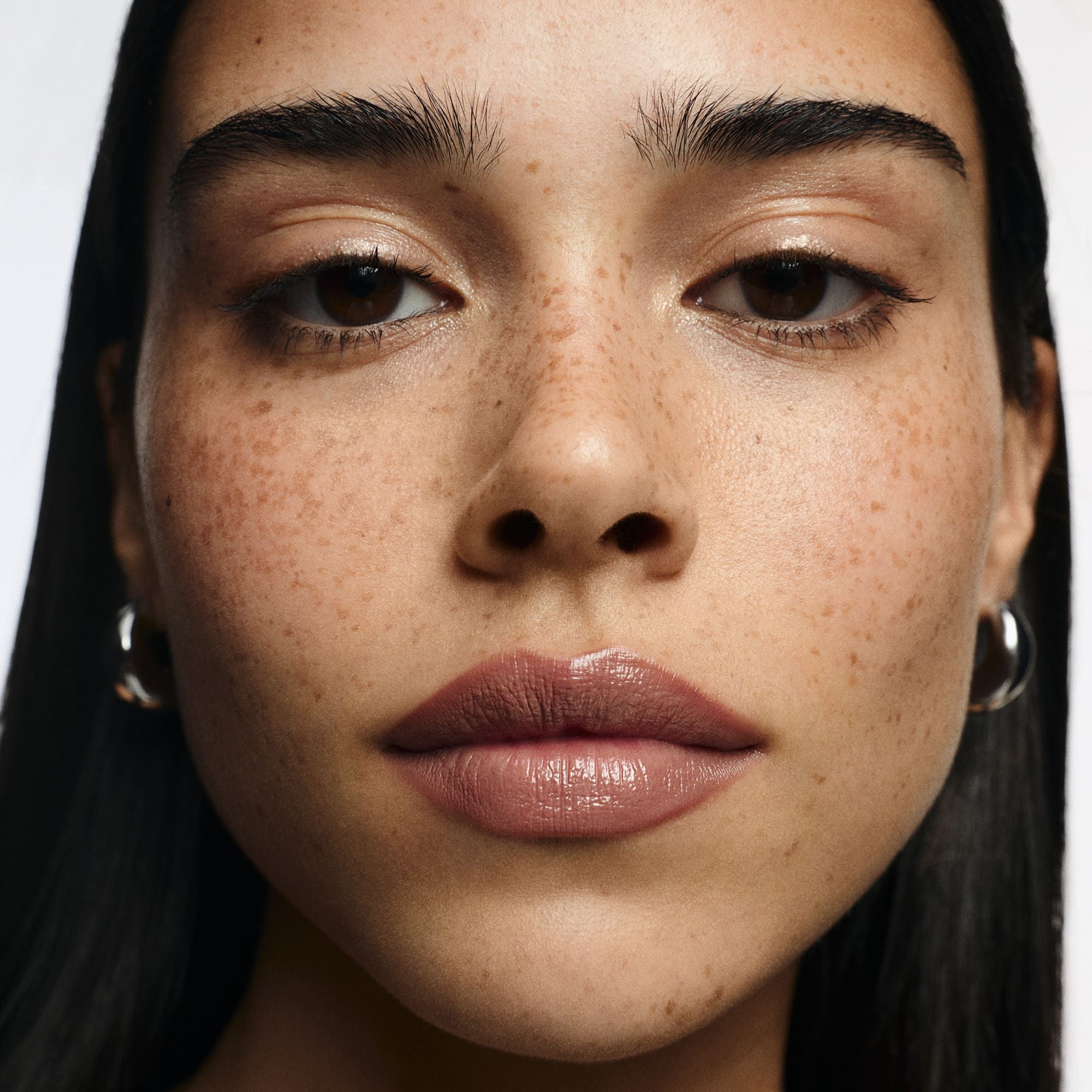 Glazed Lips šķidrā lūpu krāsa SPF50 Luksusa lūpu spīdums