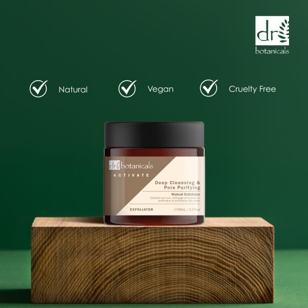 Esfoliante detergente e purificante per i pori Dr Botanicals al noce