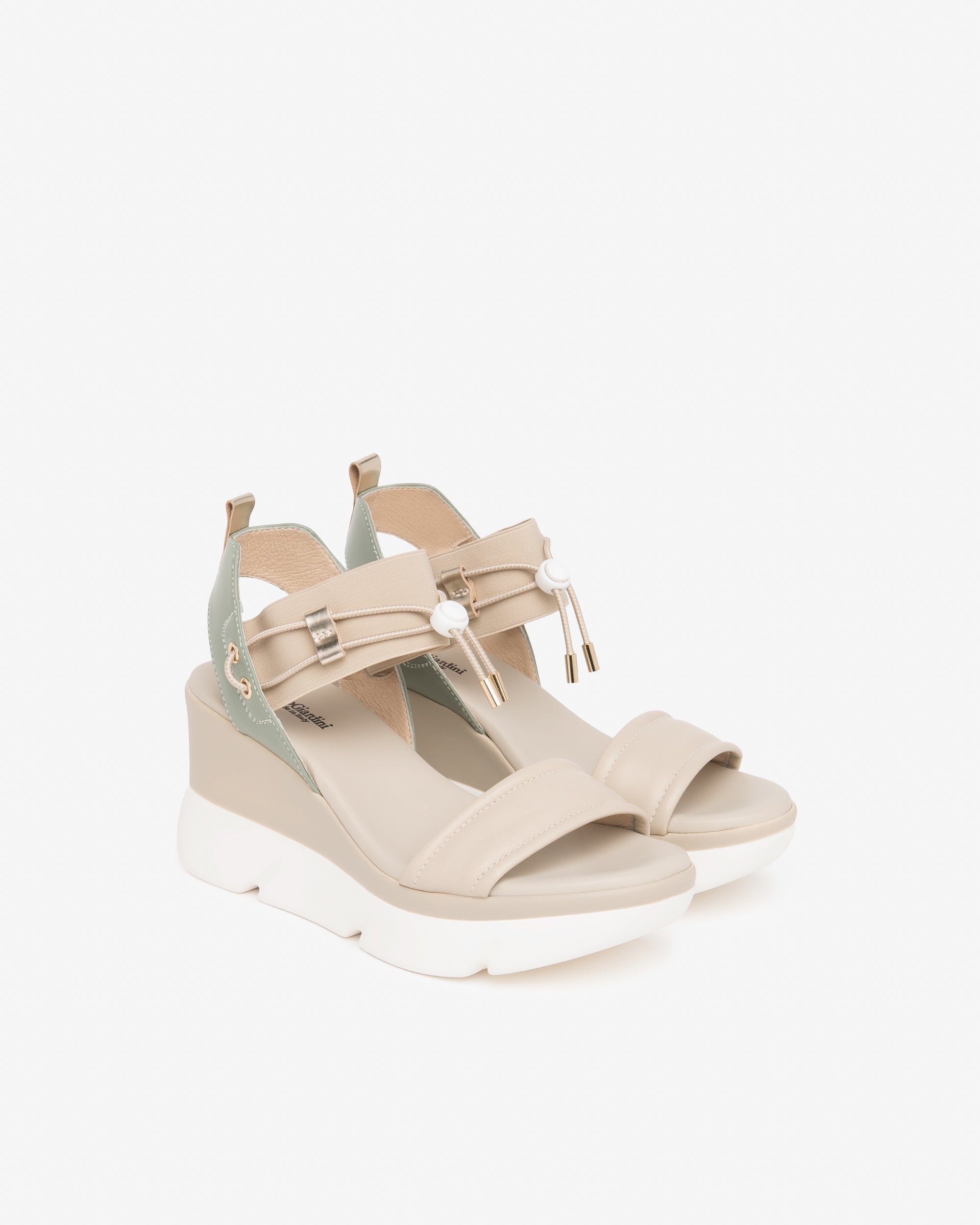  Sandales pour femmes en cuir et matières techniques