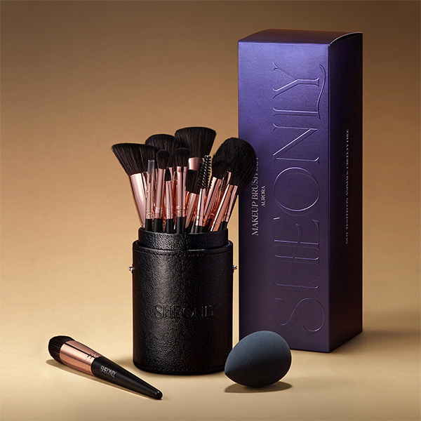 Sada profesionálnych štetcov na make-up Livingandhome, 18 ks - čierna