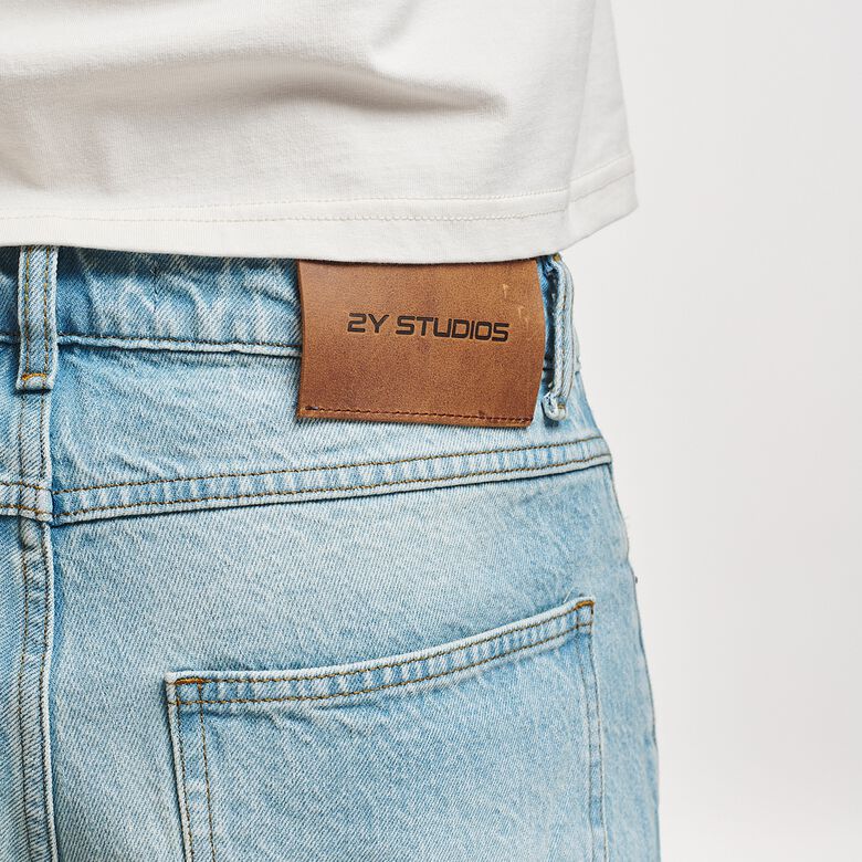 Amaru Ankle Straight Jeans