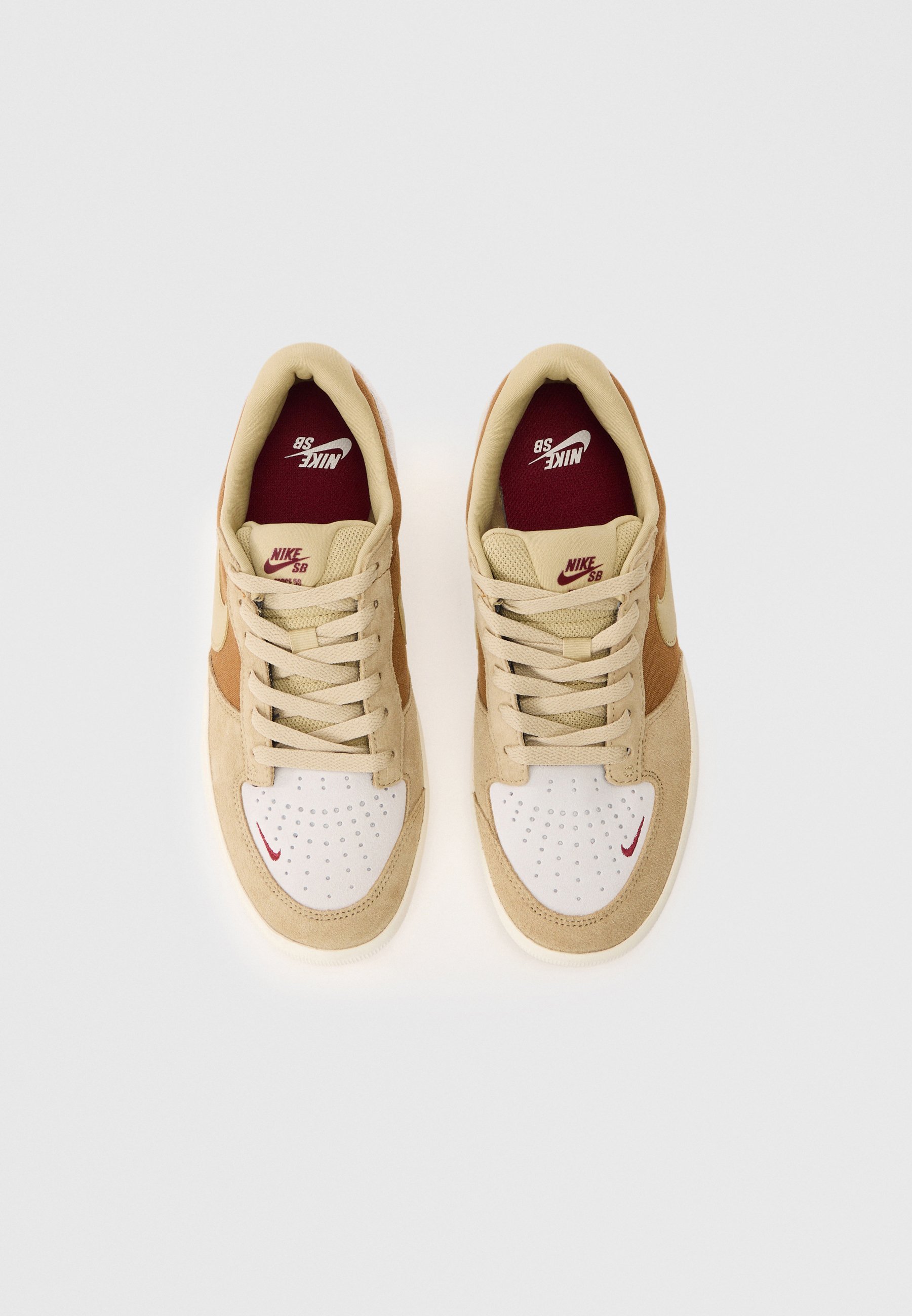 Tênis Nike SB de cano baixo