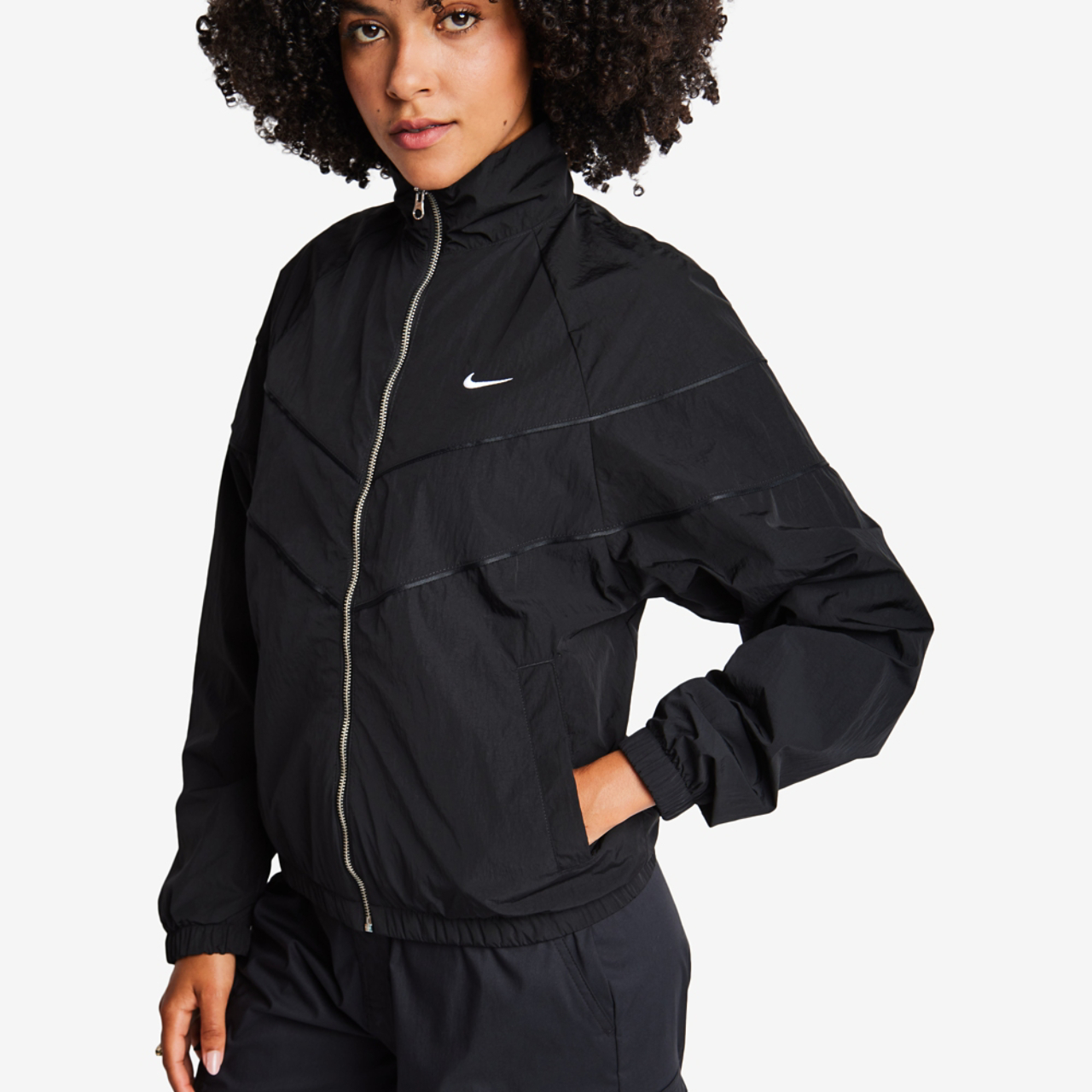 Nike Windrunner -täysvetoketjullinen