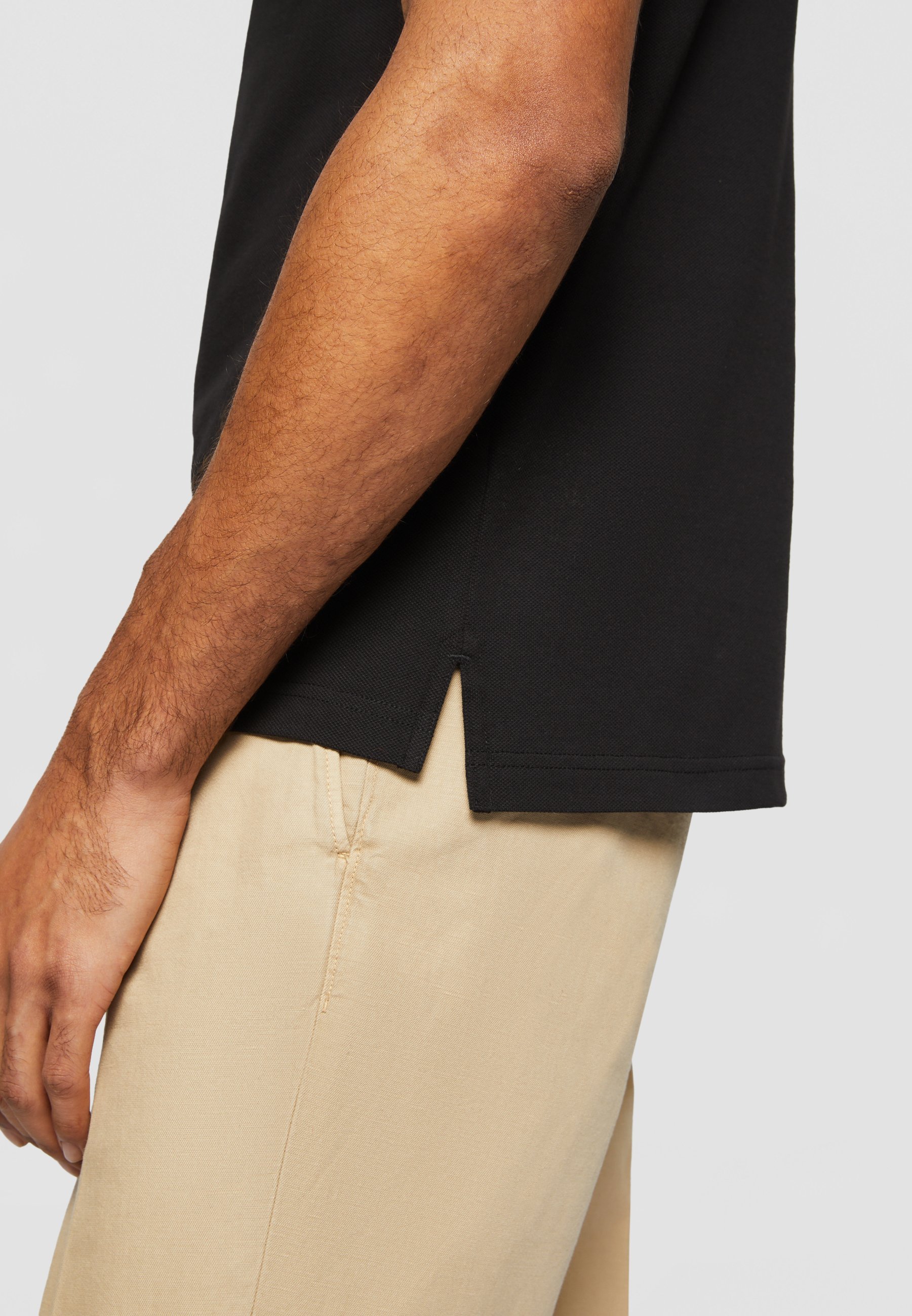 Polo Tommy Hilfiger SLIM noir