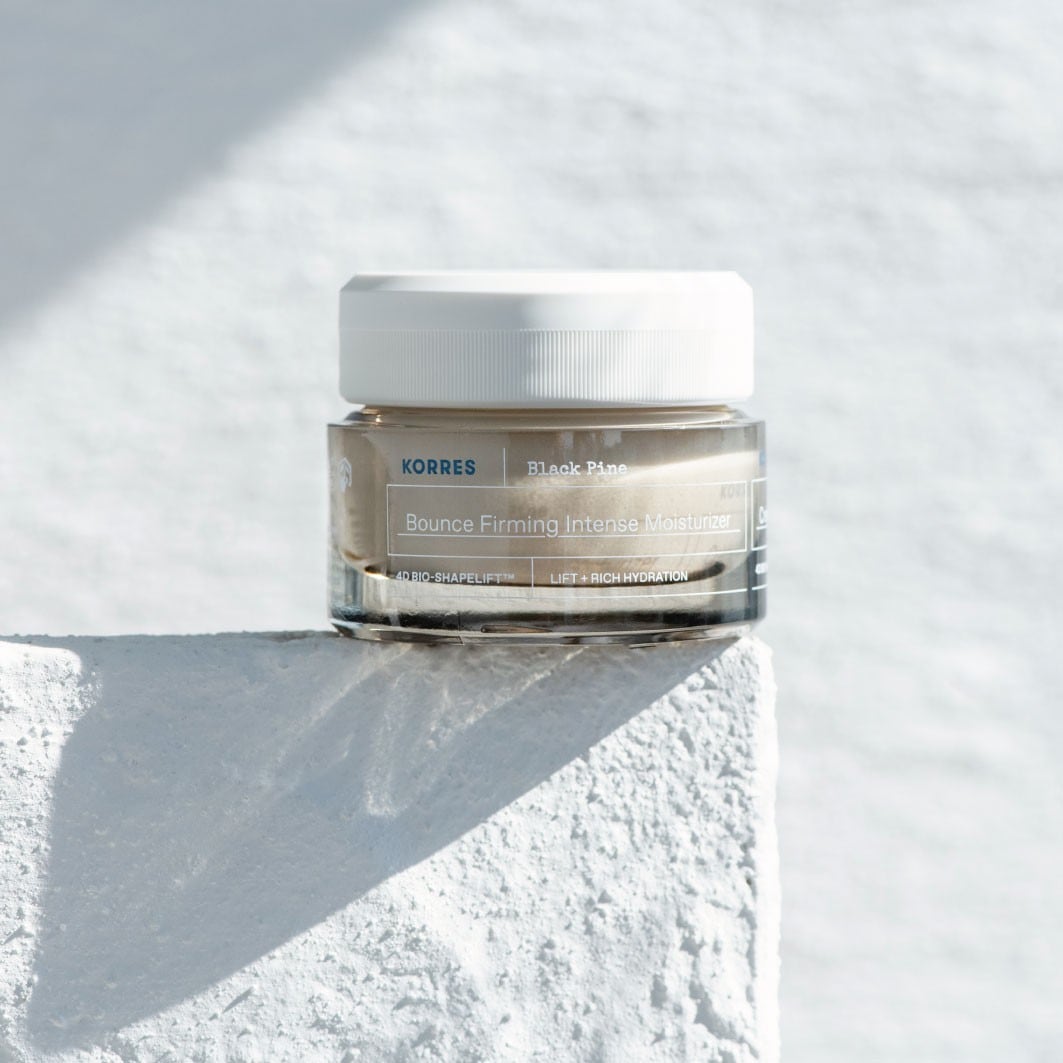 KORRES Anti-Aging Care Black Pine Bounce Verstevigende Intensieve Hydraterende Crème - 40 ml
