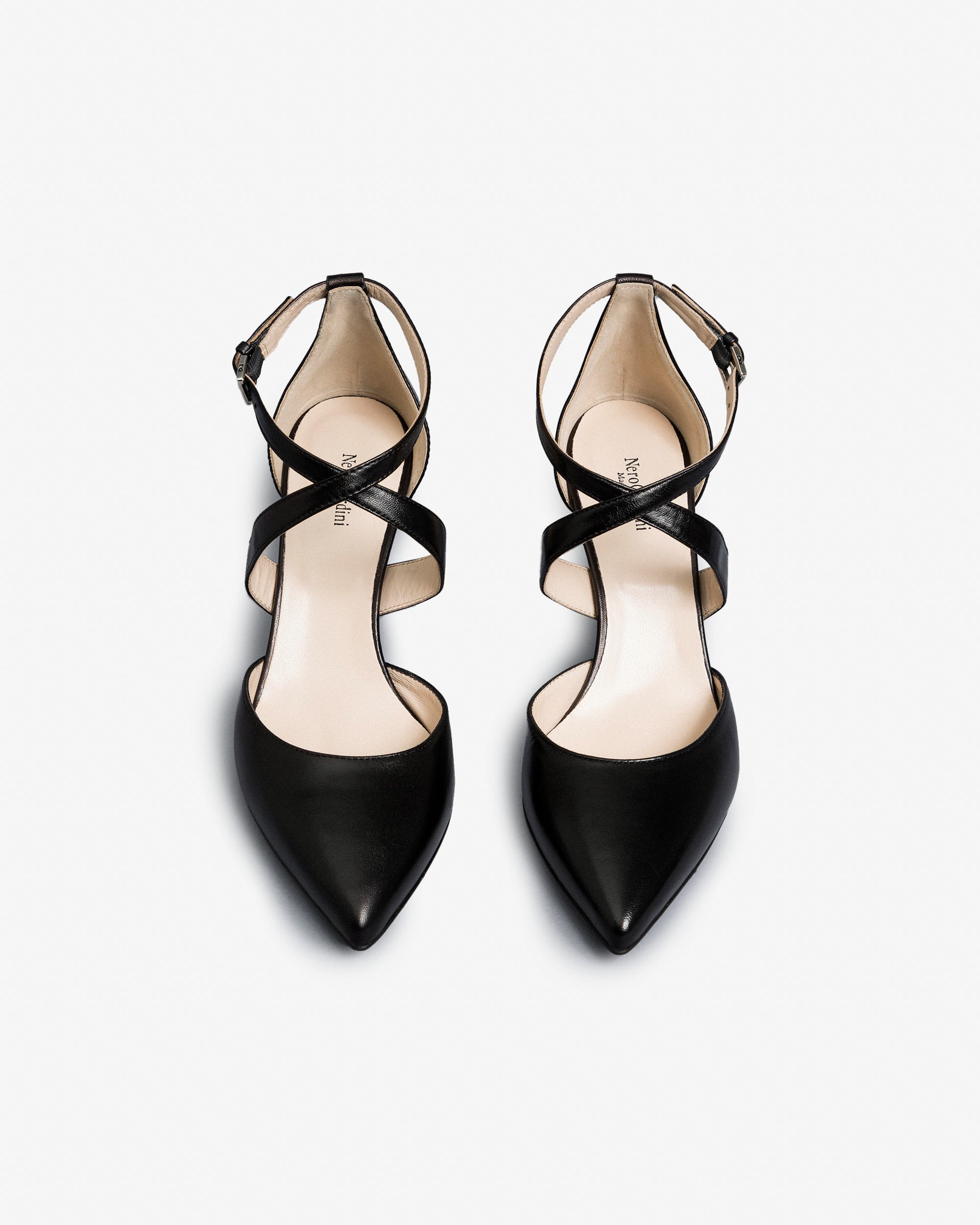  Damen-Pumps aus Leder