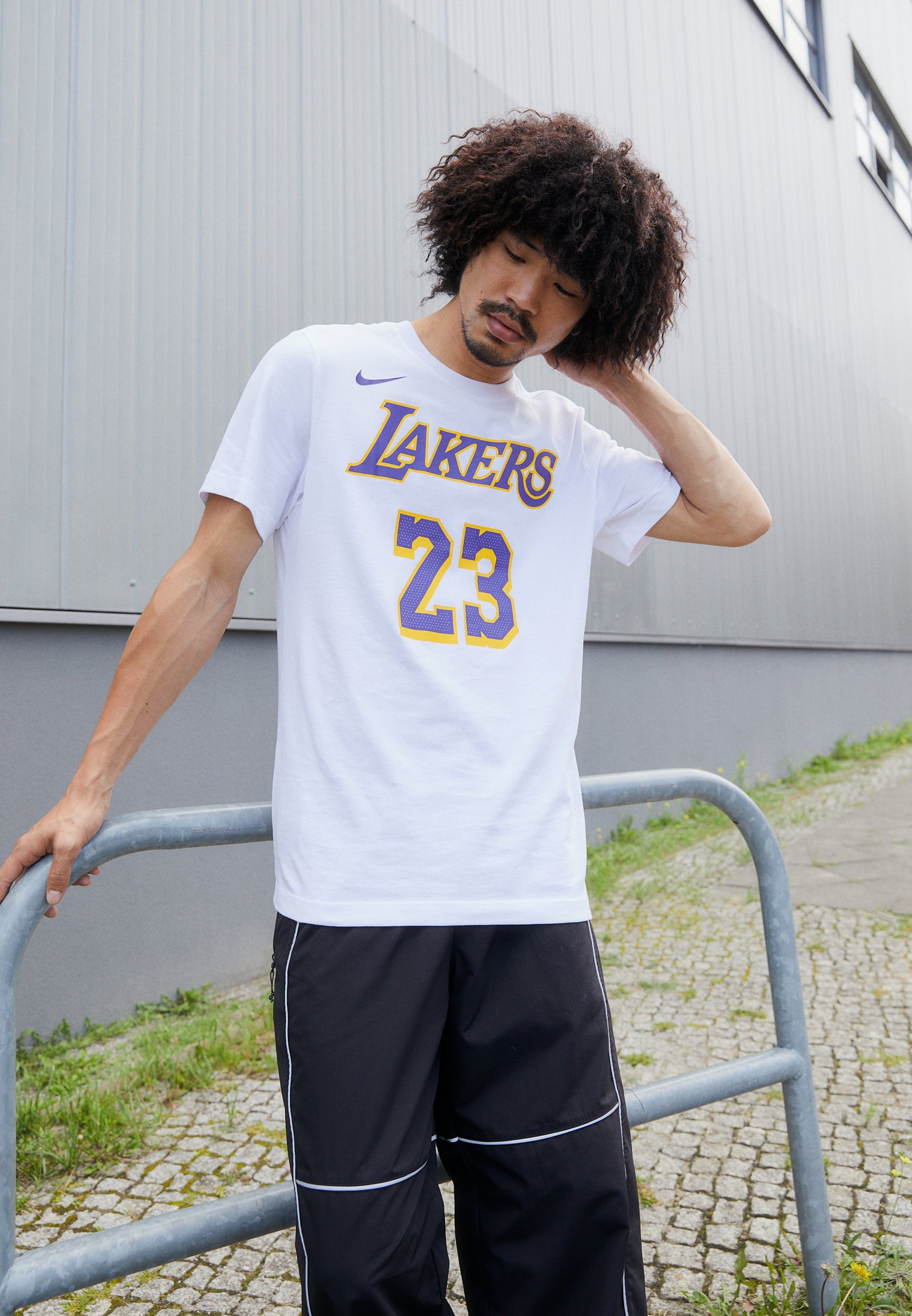 Nike Performance NBA LOS ANGELES LAKERS LEBRON JAMES TEE - Klubové oblečení - white