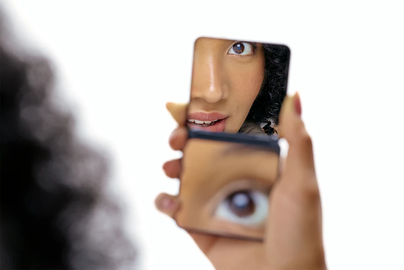 Kosmetické zrcátko Notino Mirrors Magnifying Compact Mirror