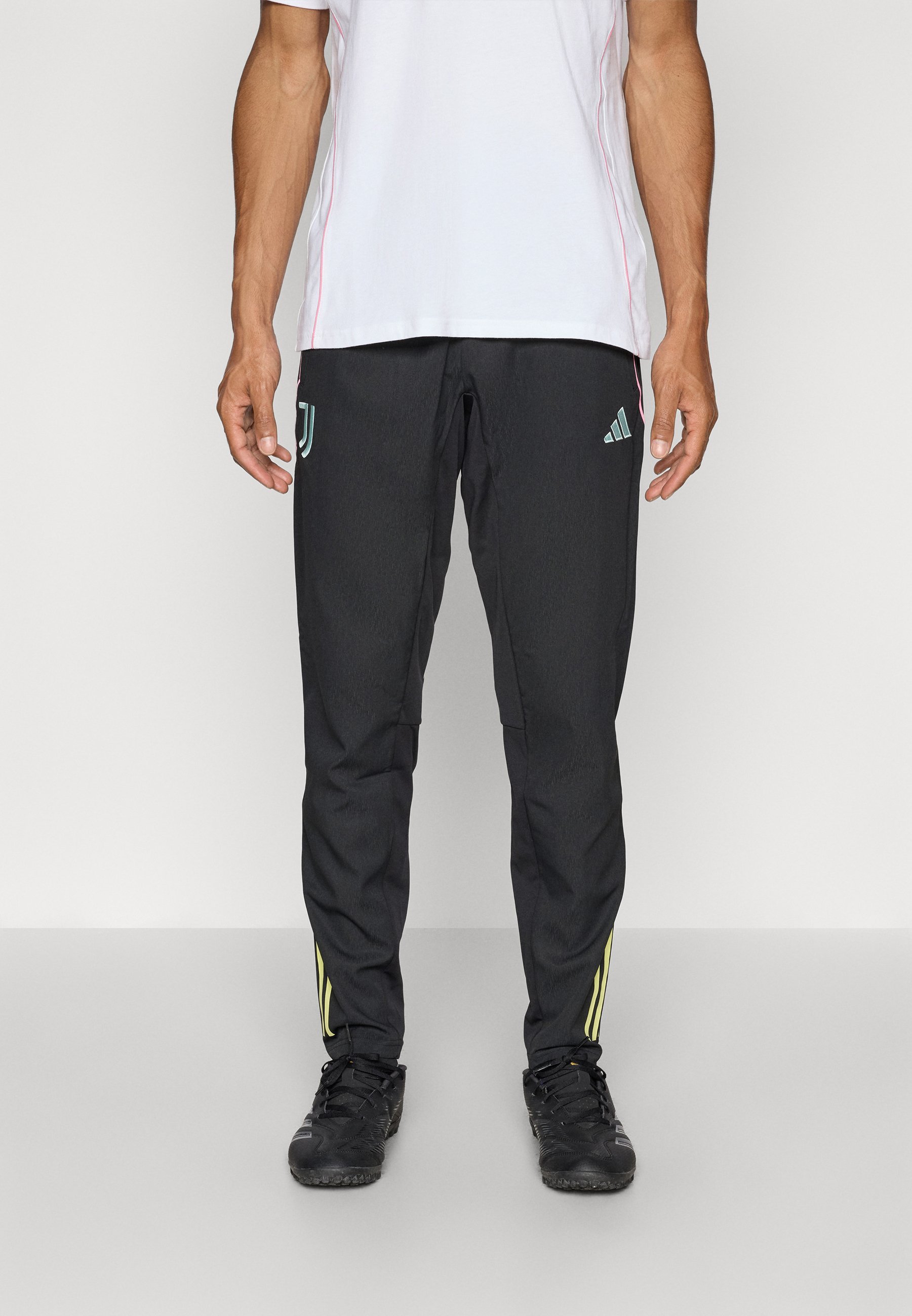 Pantaloni da presentazione adidas Performance JUVENTUS 25/26 TIRO25 COMPETITION - Abbigliamento da club - neri