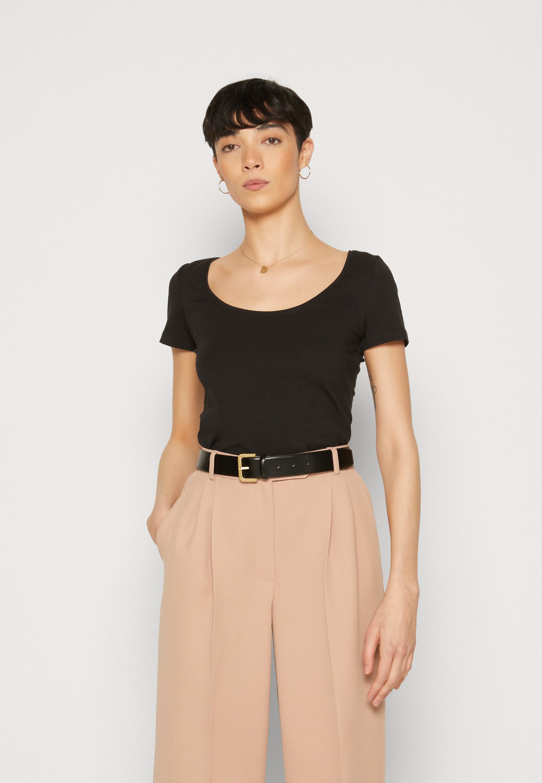 Anna Field 2er-Pack – Basic-T-Shirt – schwarz/weiß