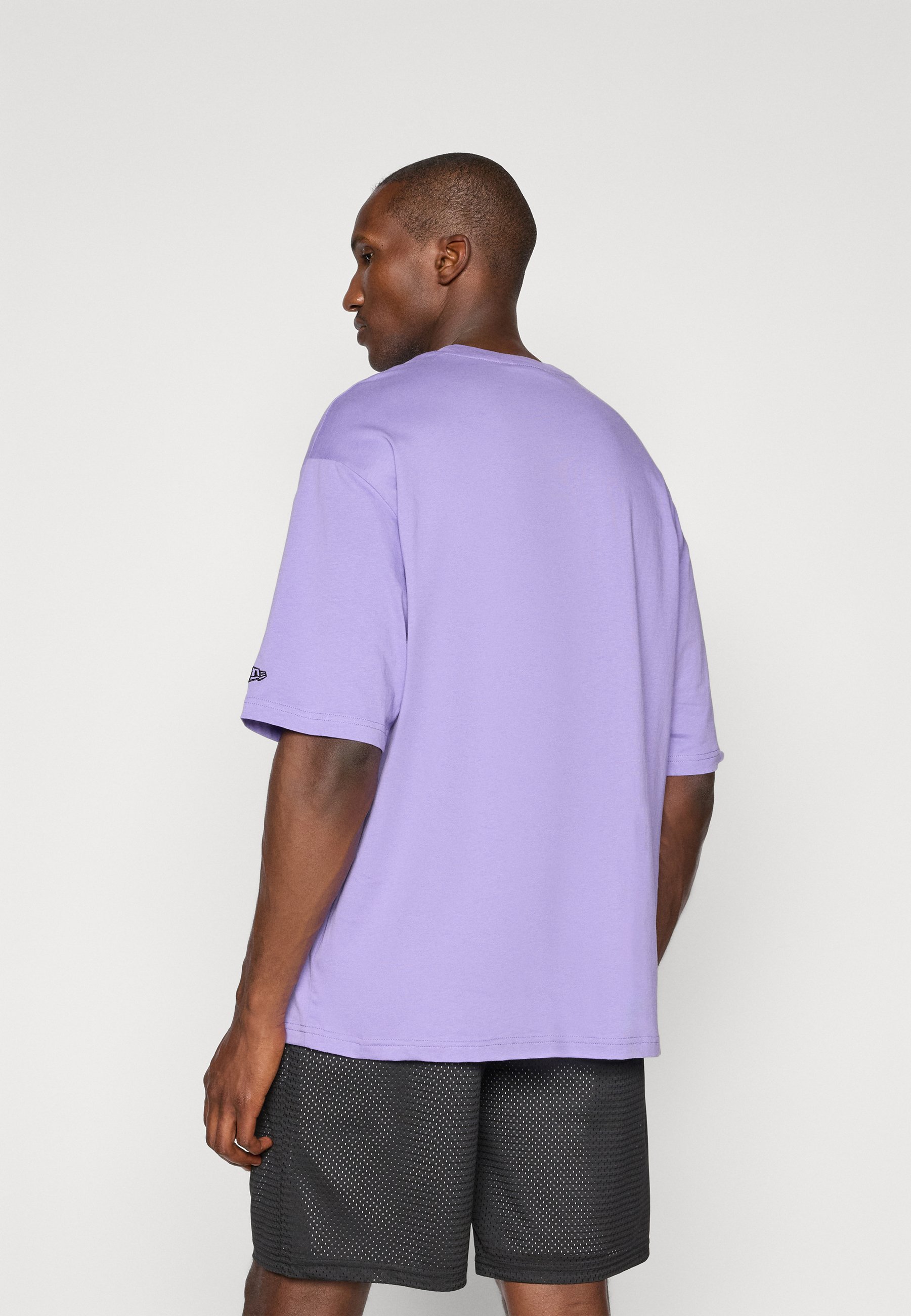 New Era NBA LOS ANGELES LAKERS IFFILL T-shirt - Bedrukt T-shirt - paars