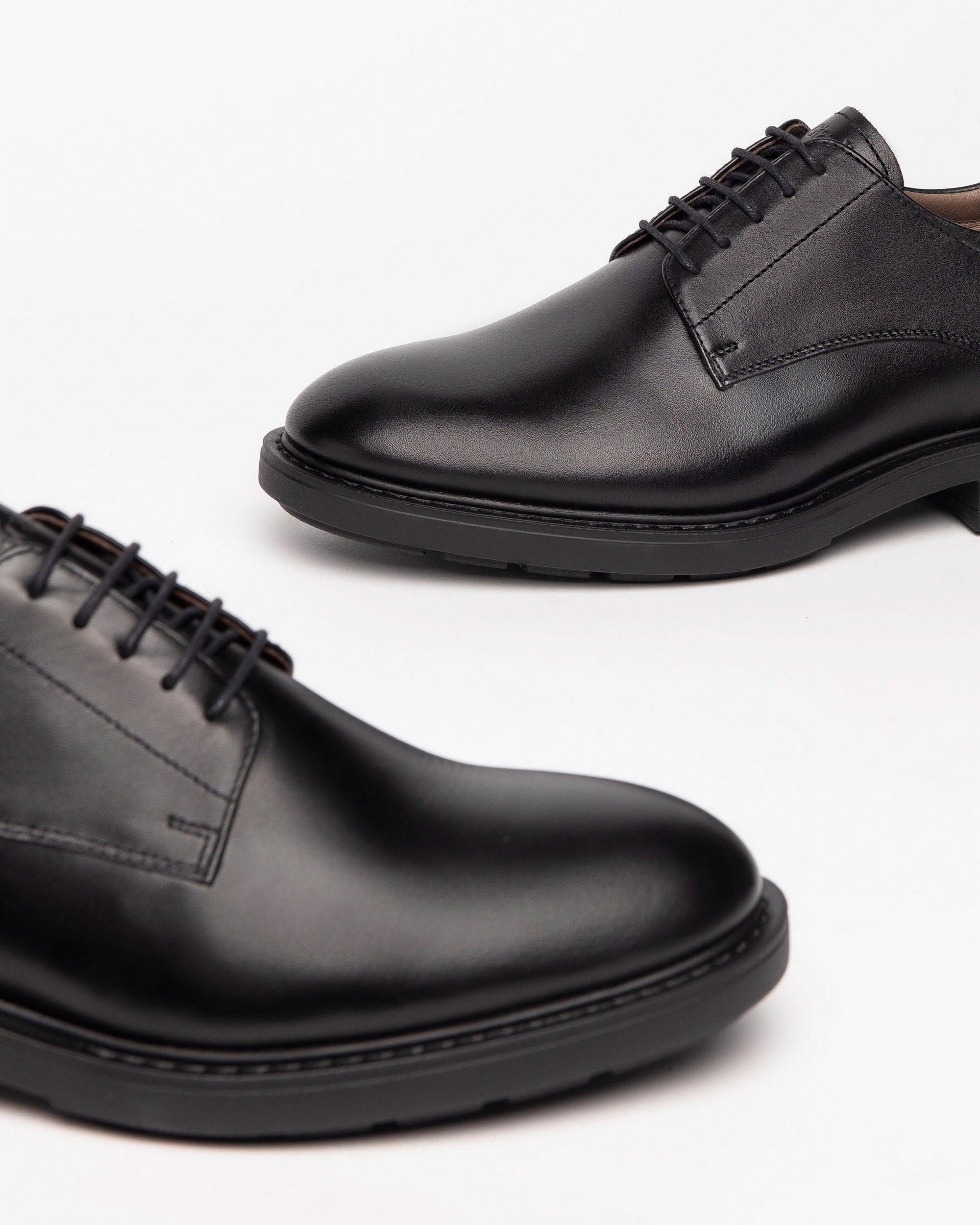 Herren-Schnürschuhe aus Leder