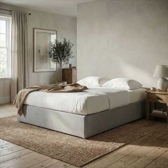 MAYA gestoffeerde bedbodem 160 x 200 cm, houten frame en grijze stoffen bekleding, queensize bedframe met poten