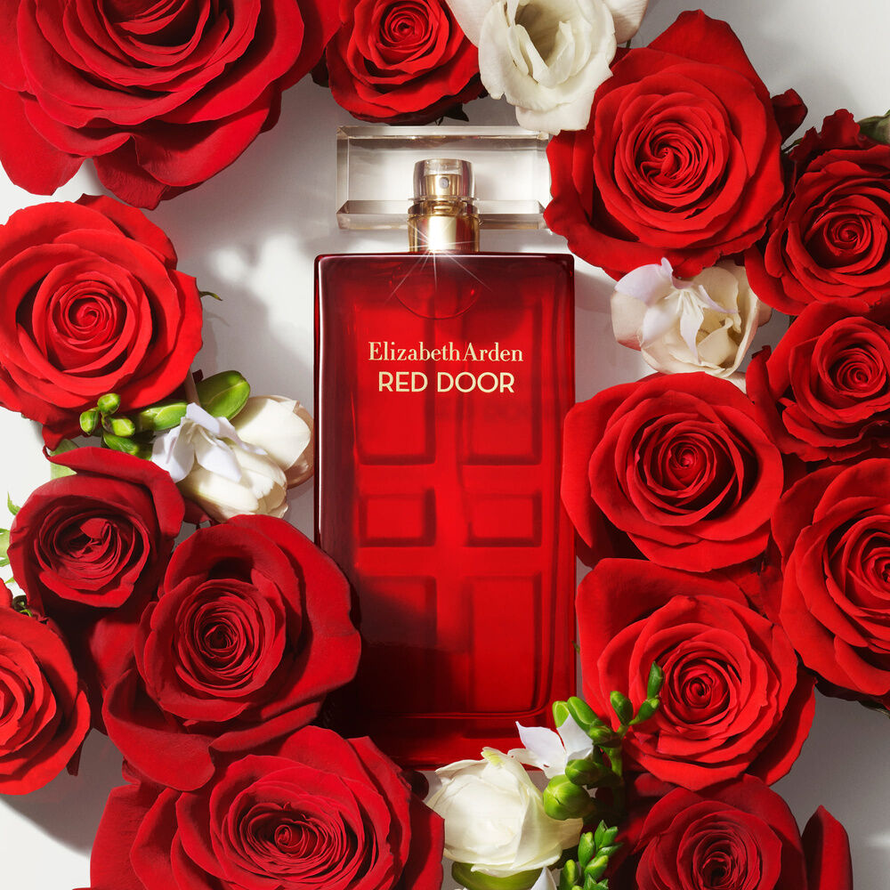 Elizabeth Arden Vörös Ajtó