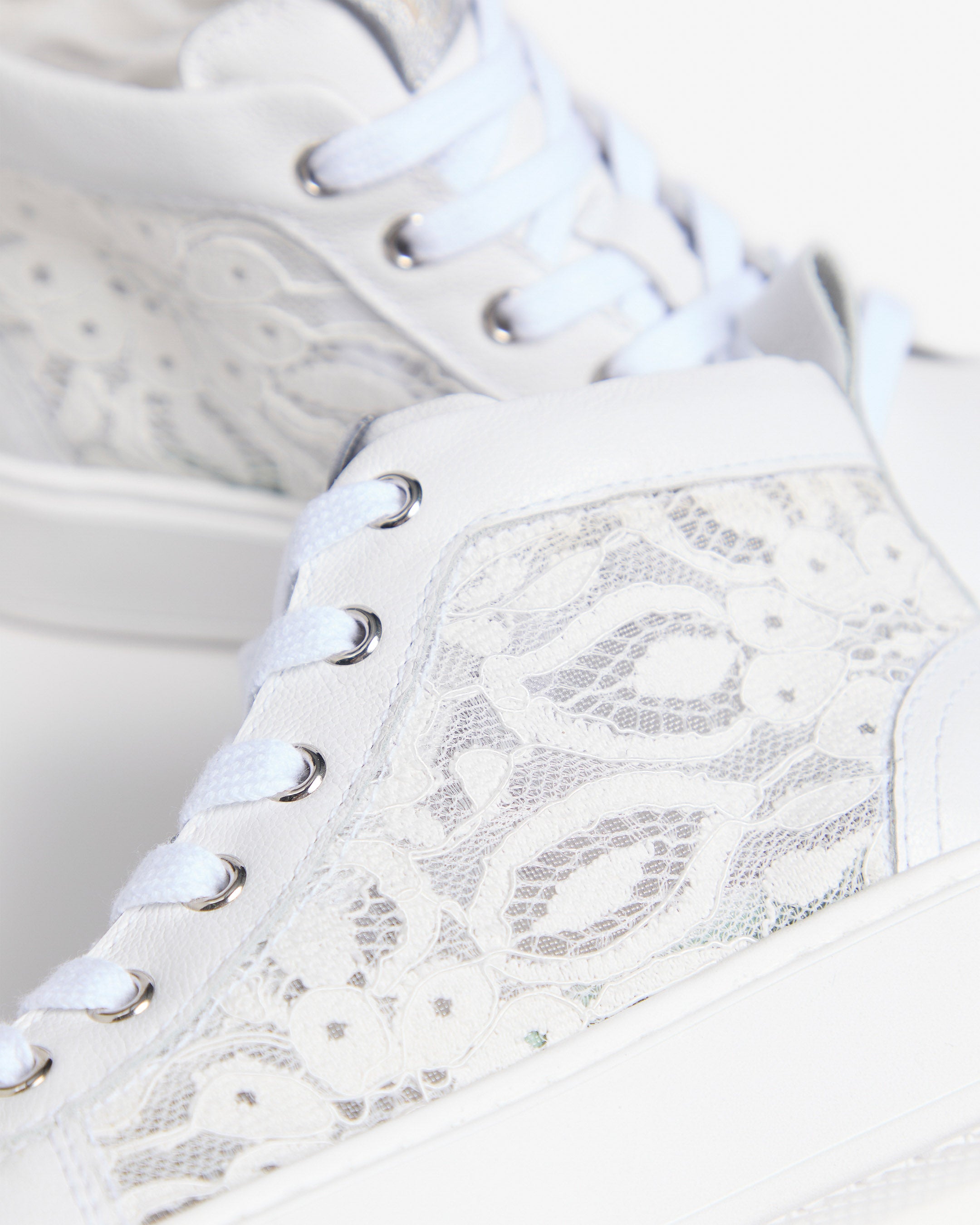  Sneaker für Mädchen aus Stoff und Funktionsmaterial