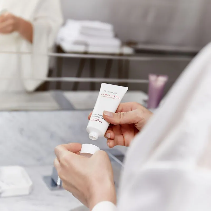 Dr Irena Eris Clinic Way Anti-Pollution Ochronny krem przeciwzmarszczkowy na dzień SPF 50