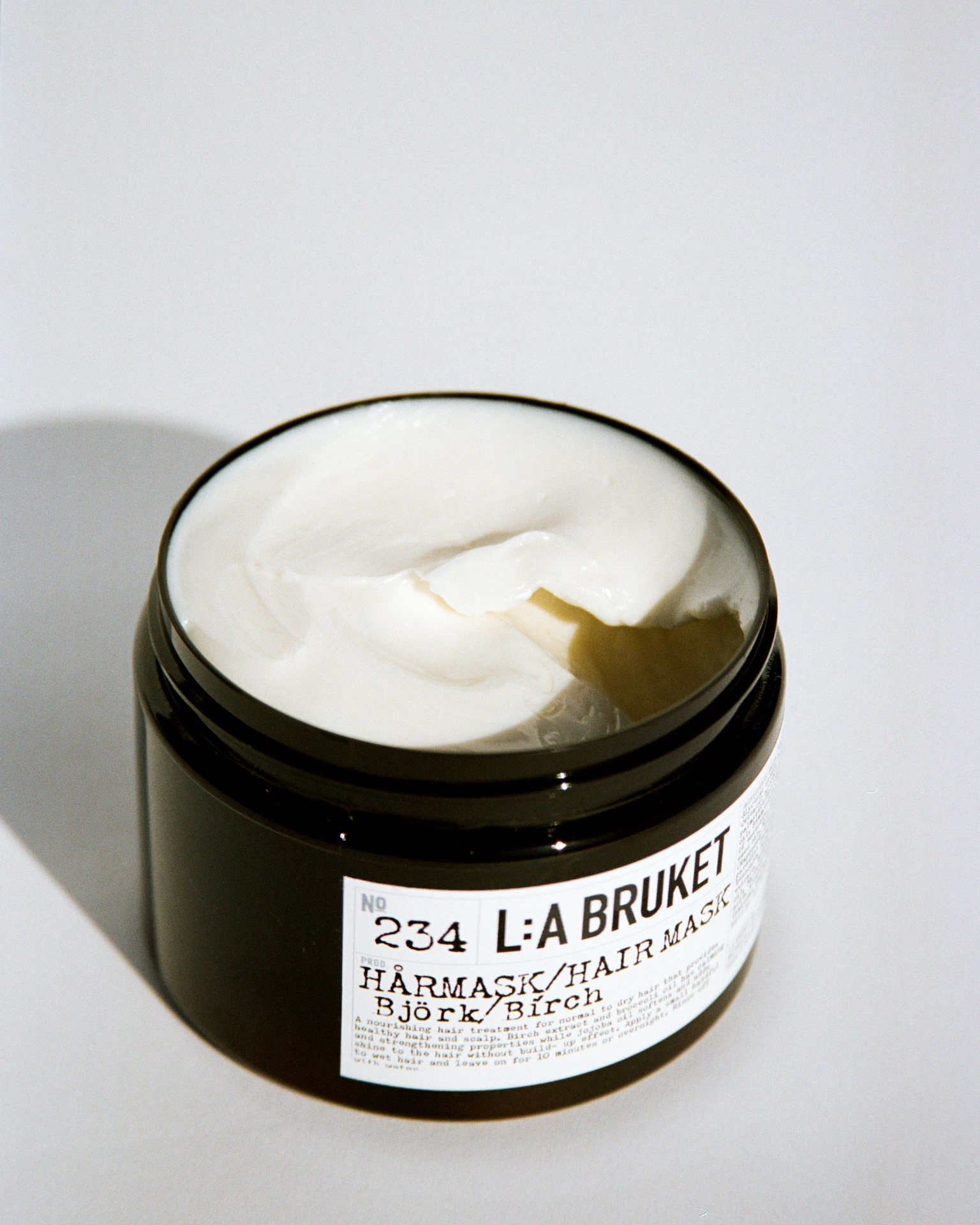 234 Matu maska ar bērzu aromātu 350 ml - L:a Bruket